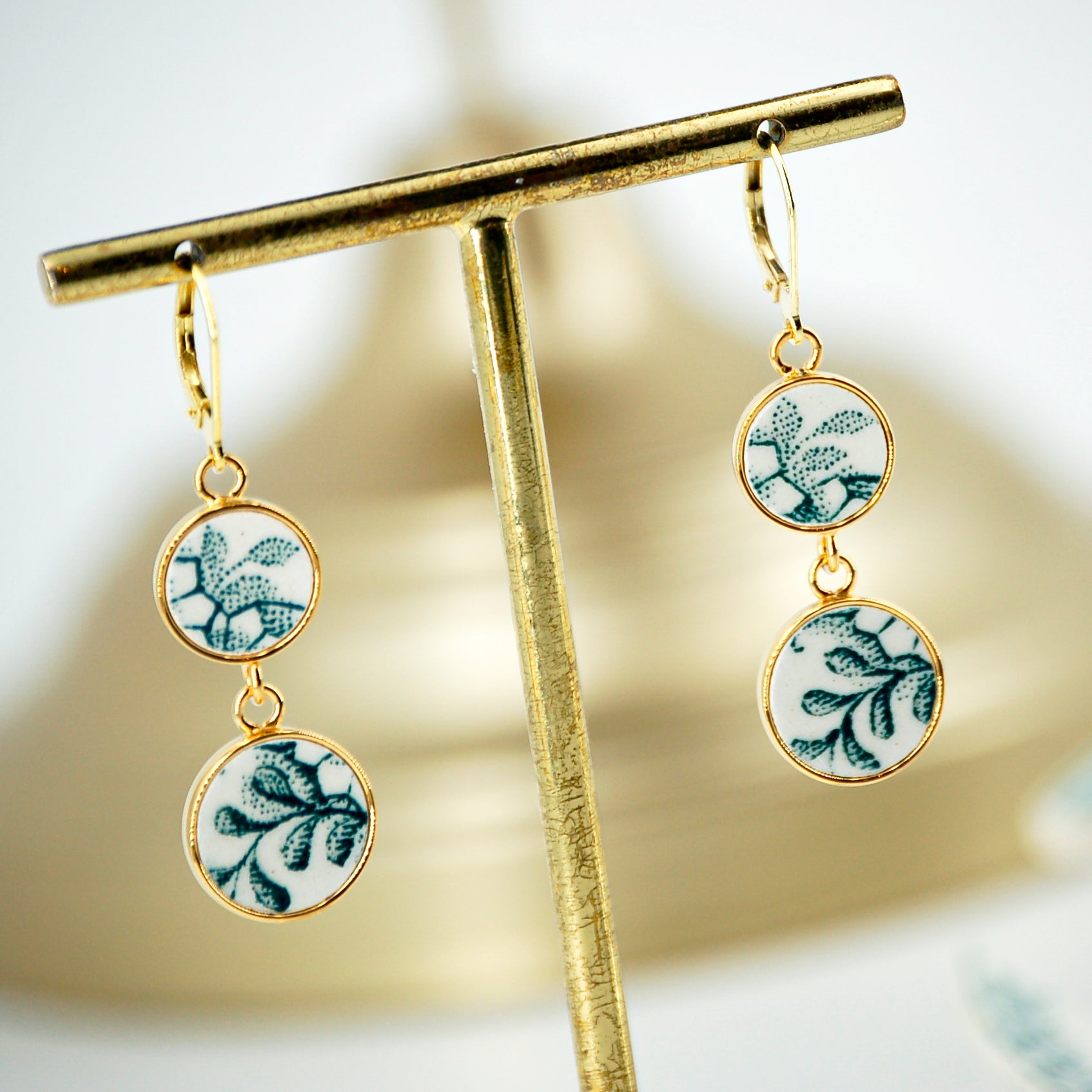 Boucles d'oreilles "Délicat branchage", finition or