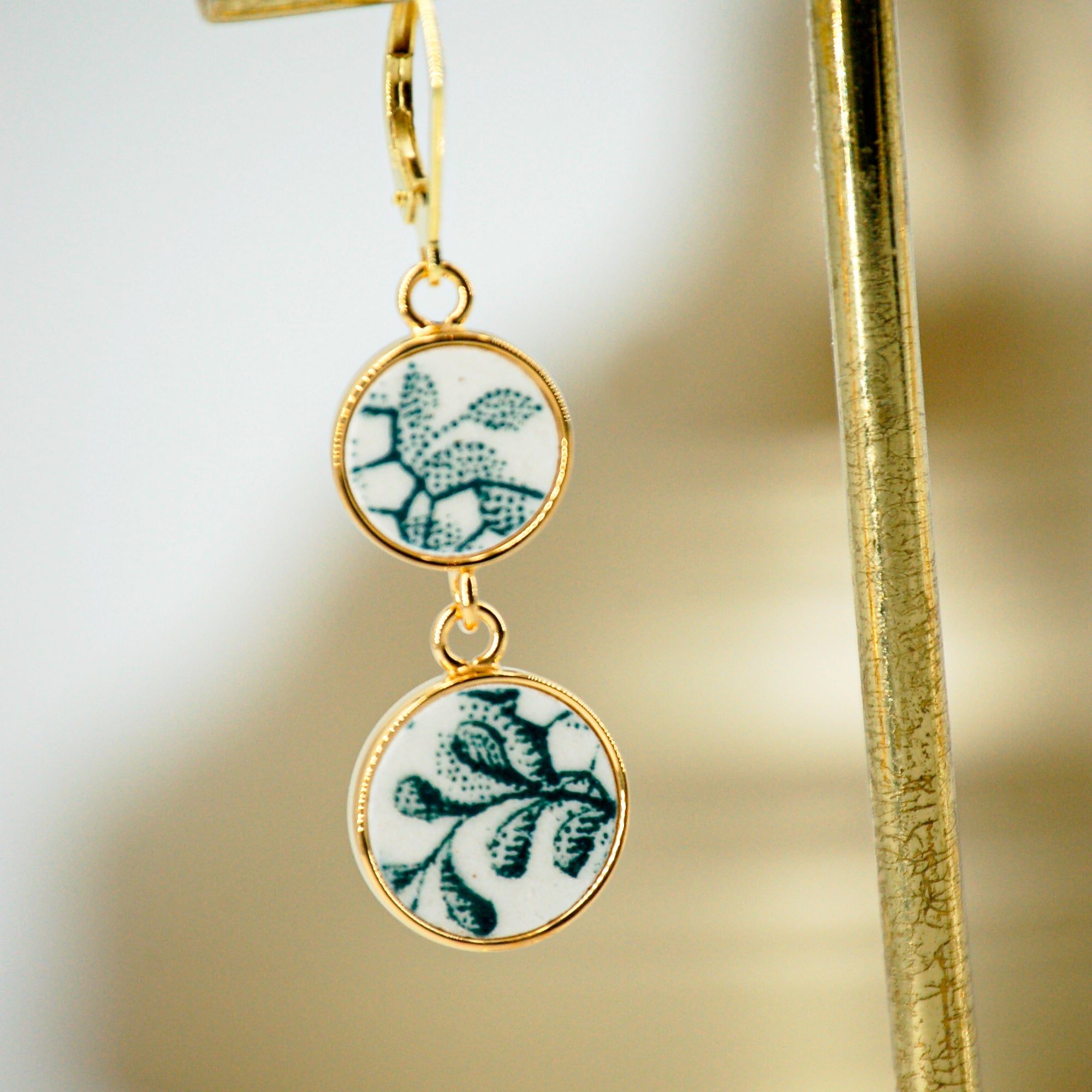 Boucles d'oreilles "Délicat branchage", finition or