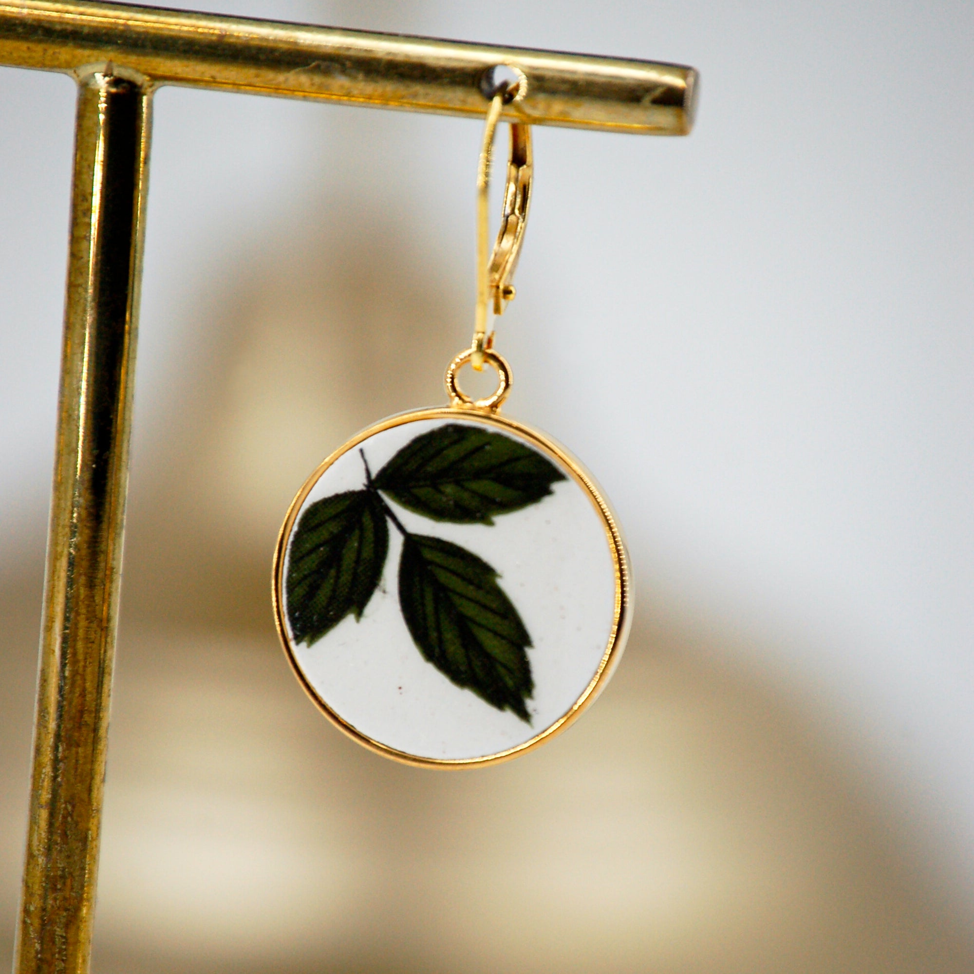 Boucles d'oreilles "Feuilles au vent", finition or