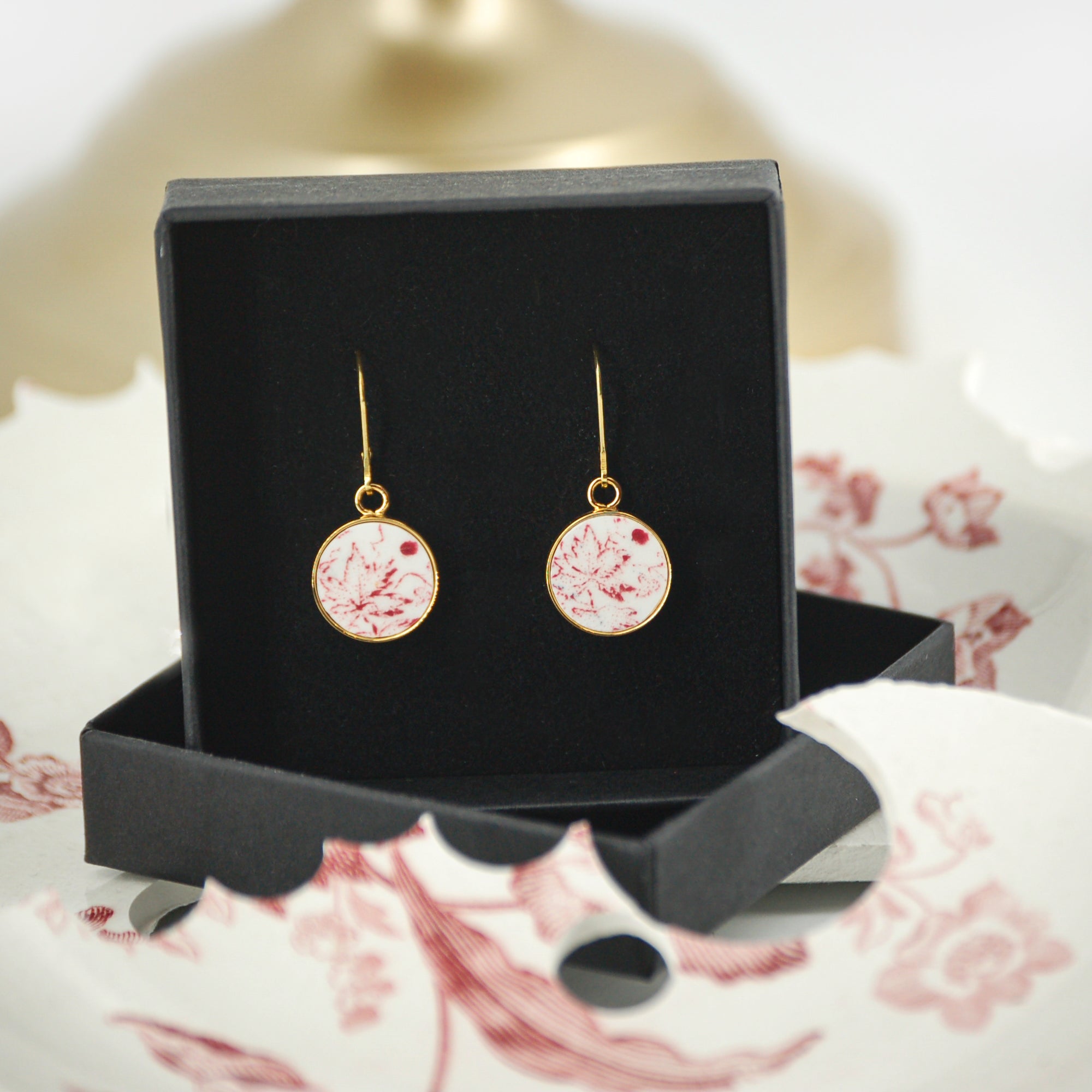 "Red Vine Leaf" earrings, gold finish