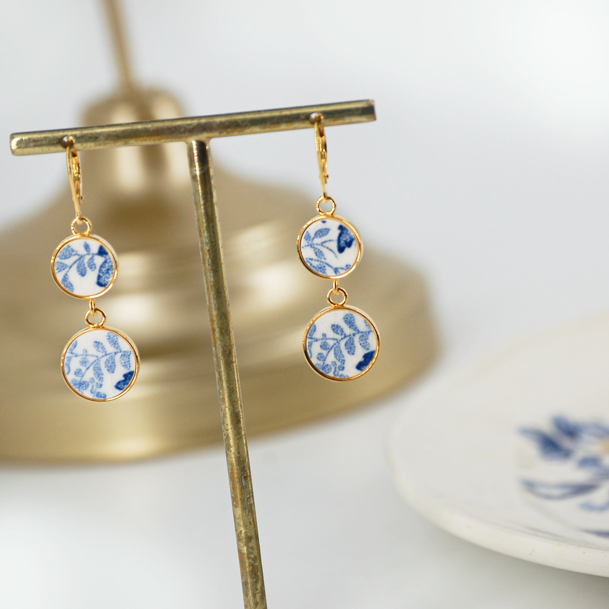 "Blue Foliage" earrings, gold finish