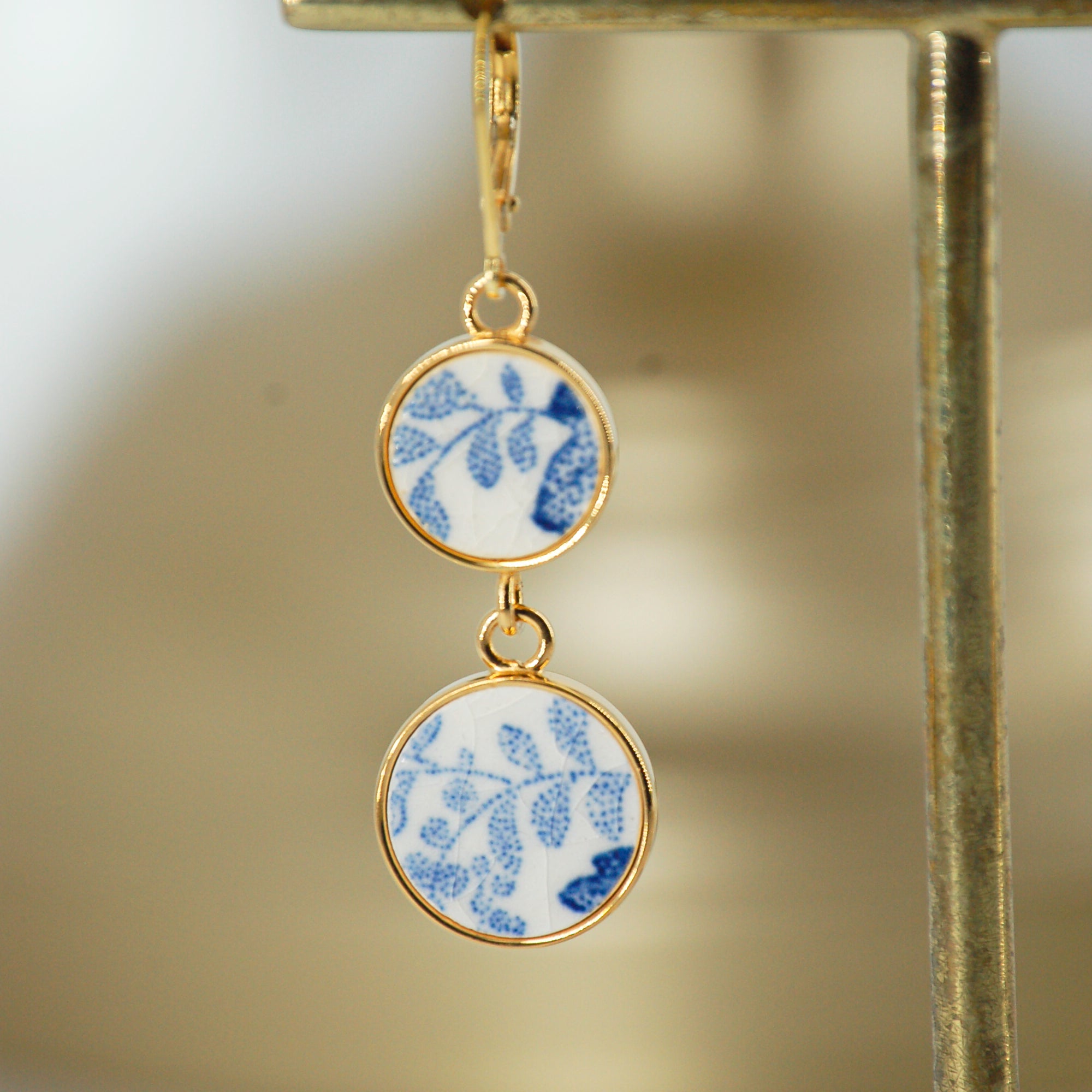 "Blue Foliage" earrings, gold finish