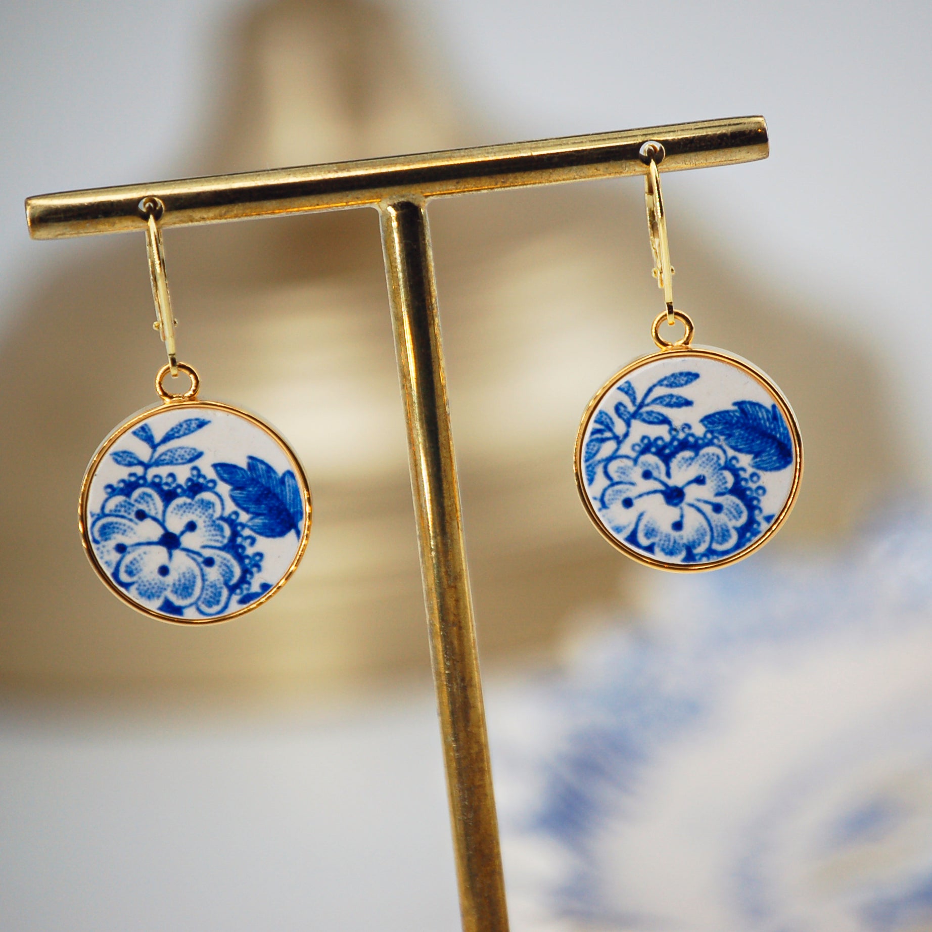 "Small blue flowers" earrings, gold finish