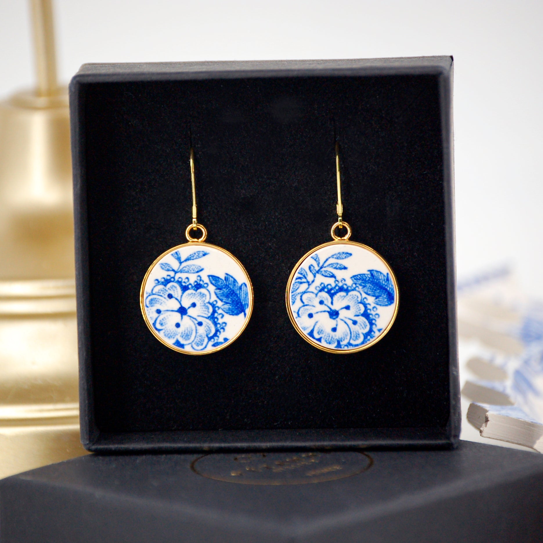 "Small blue flowers" earrings, gold finish