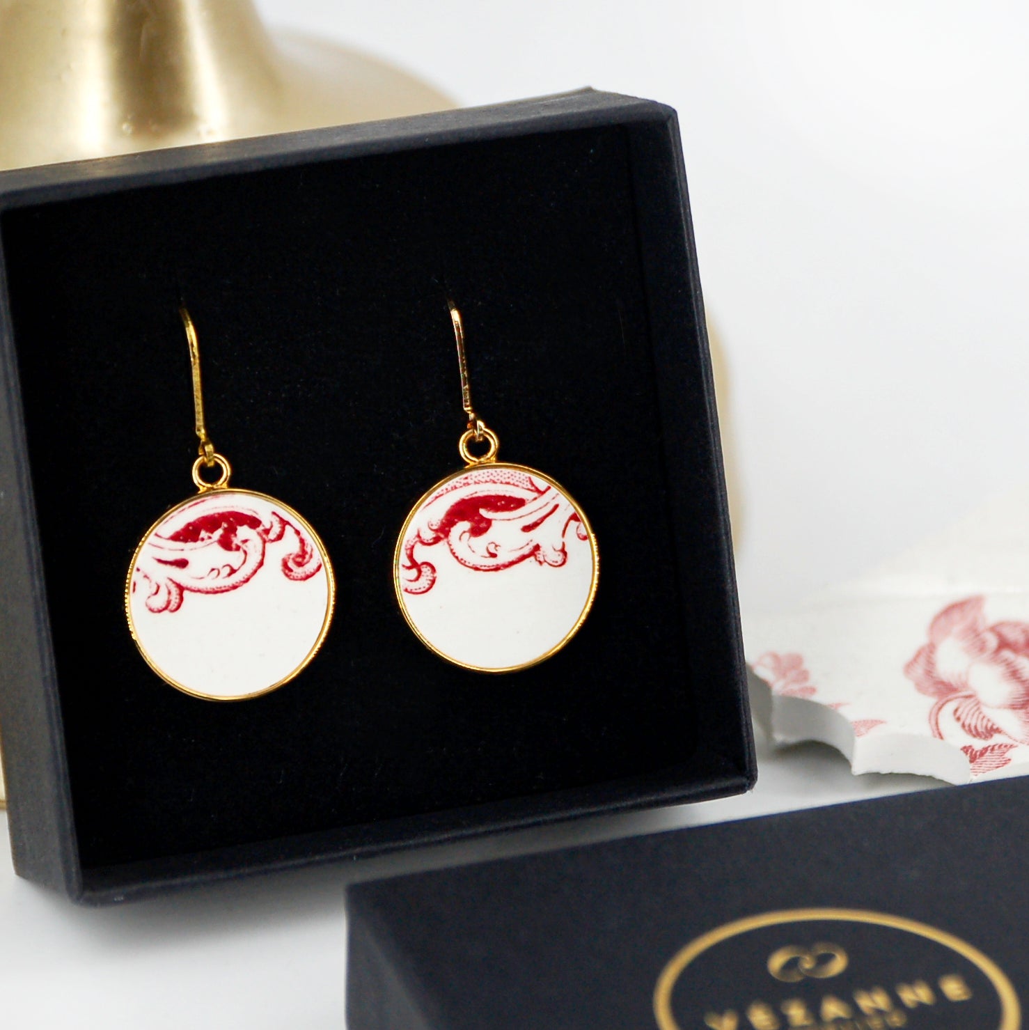 "Swirls in old rose" earrings, gold finish