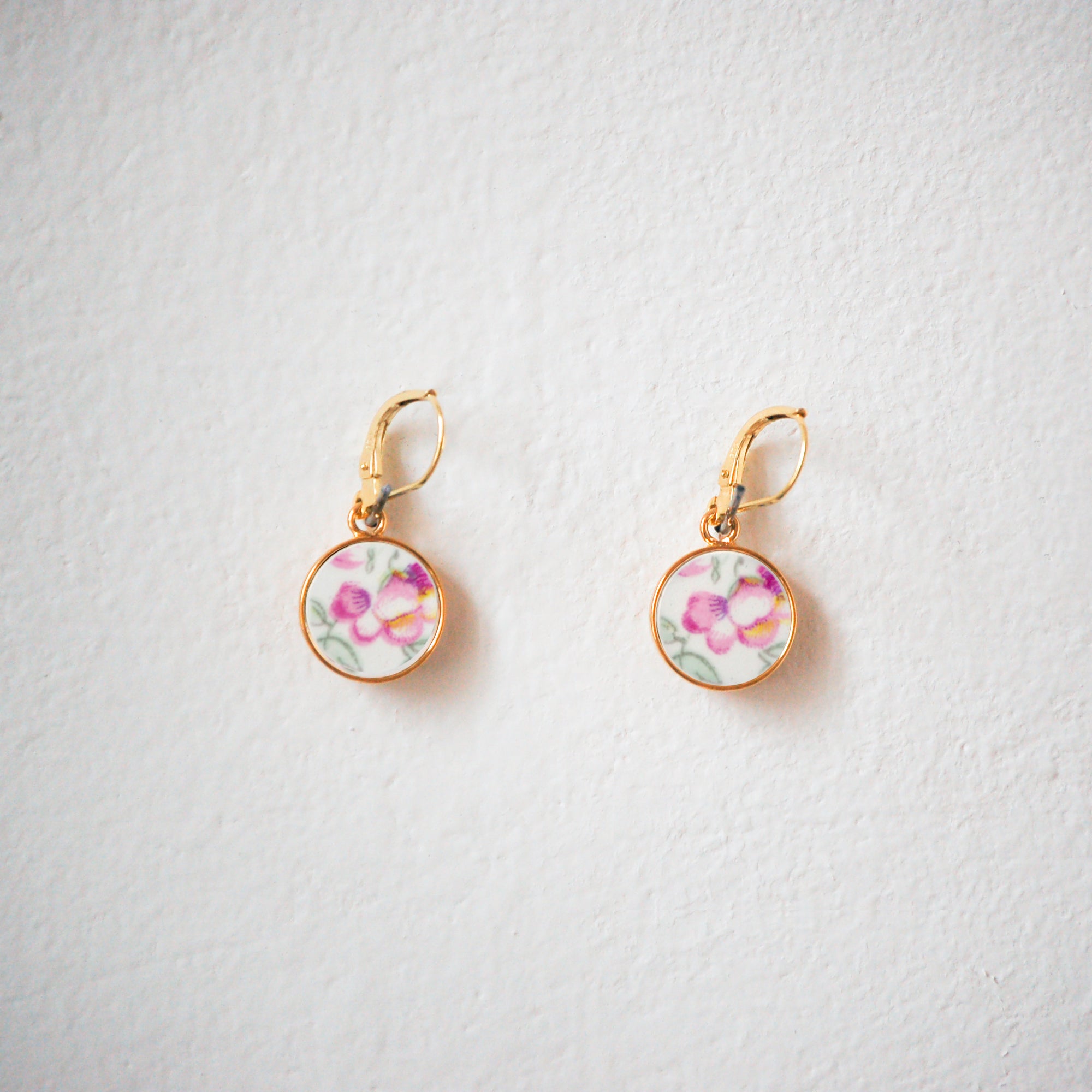 Boucles d'oreilles "Délicate fleur rose"