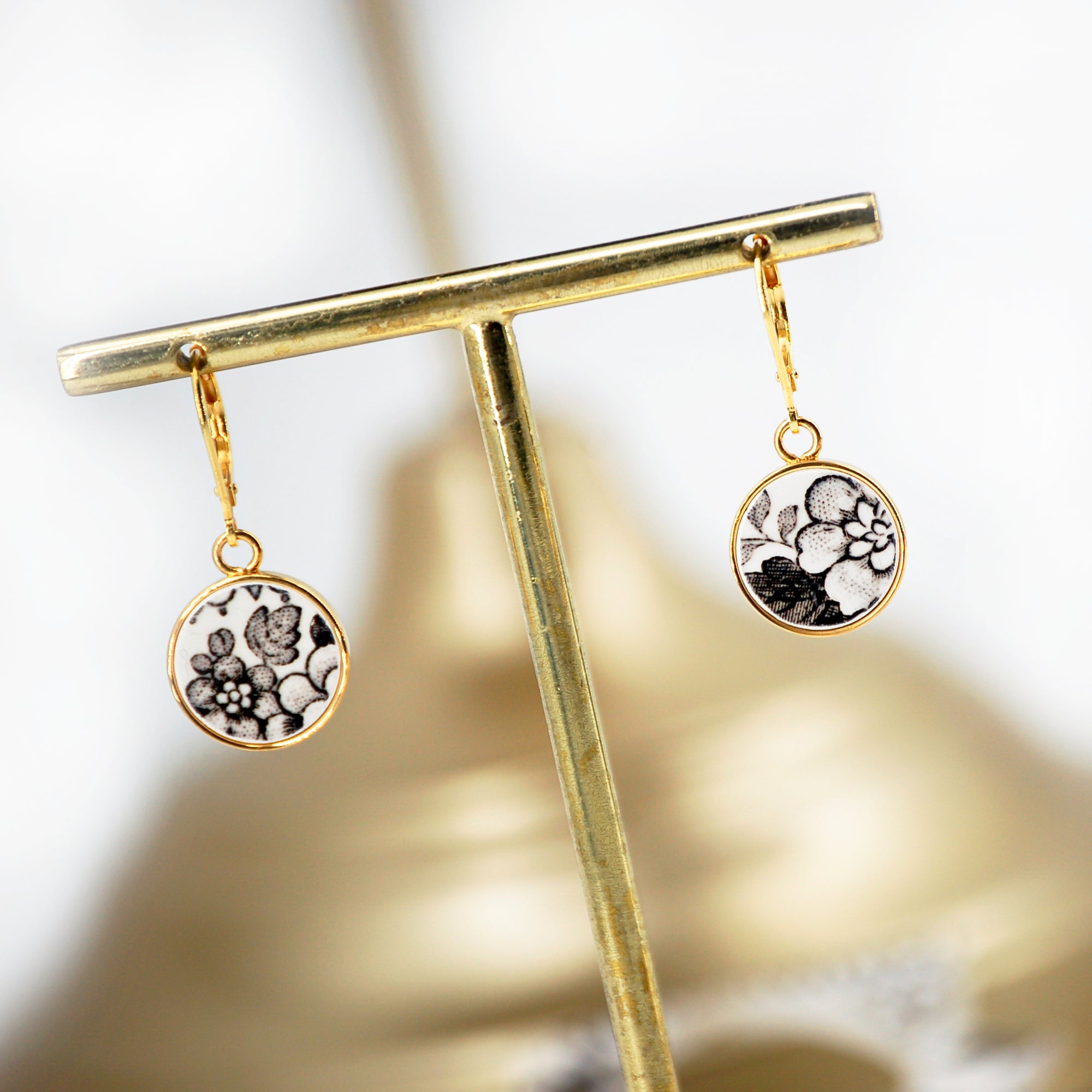 Earrings "Composition between realism and abstraction", gold finish