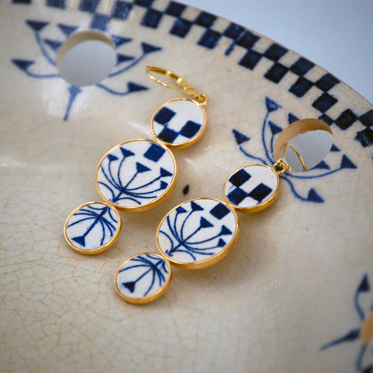 Alienor Earrings