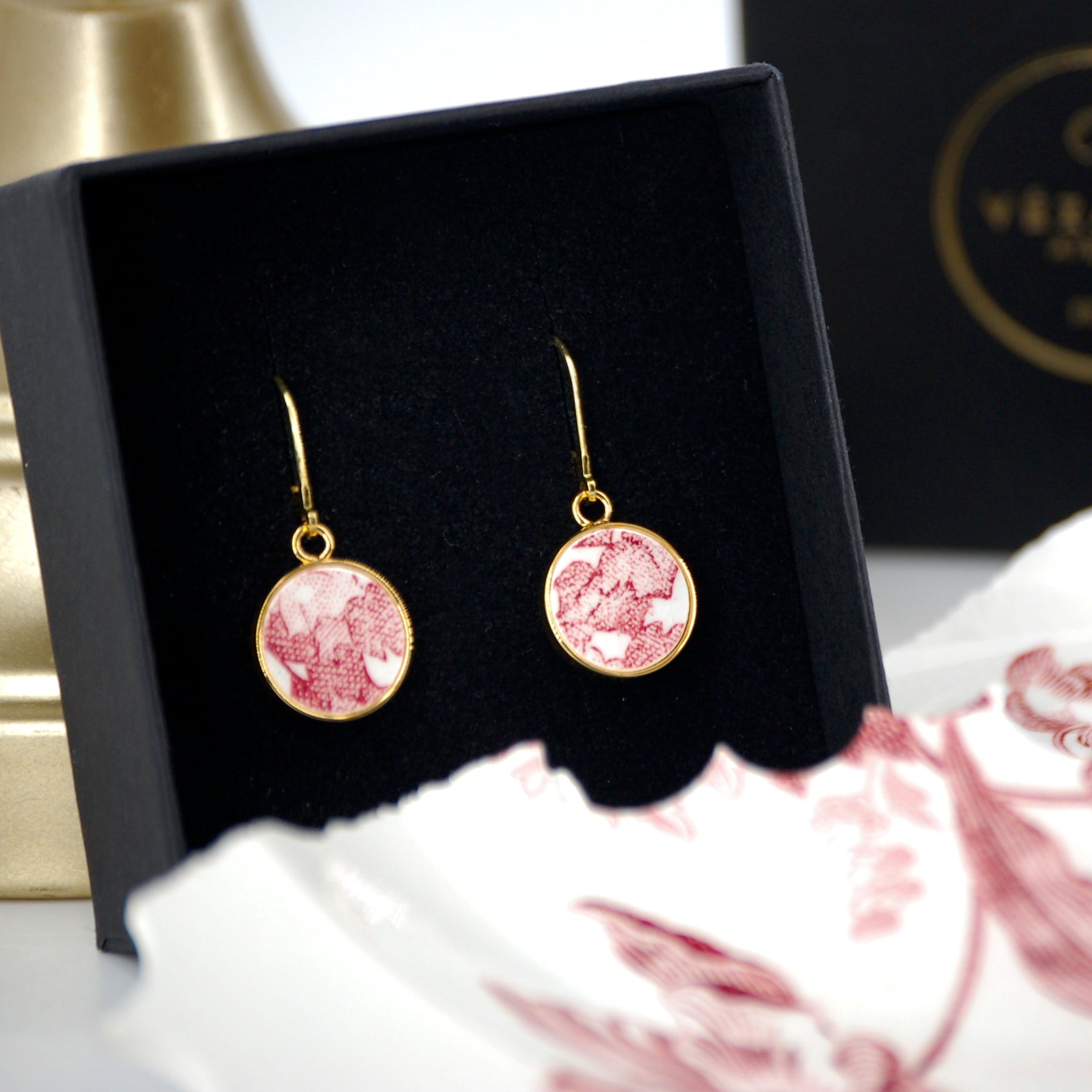 "Little Pink Leaves" earrings, gold finish