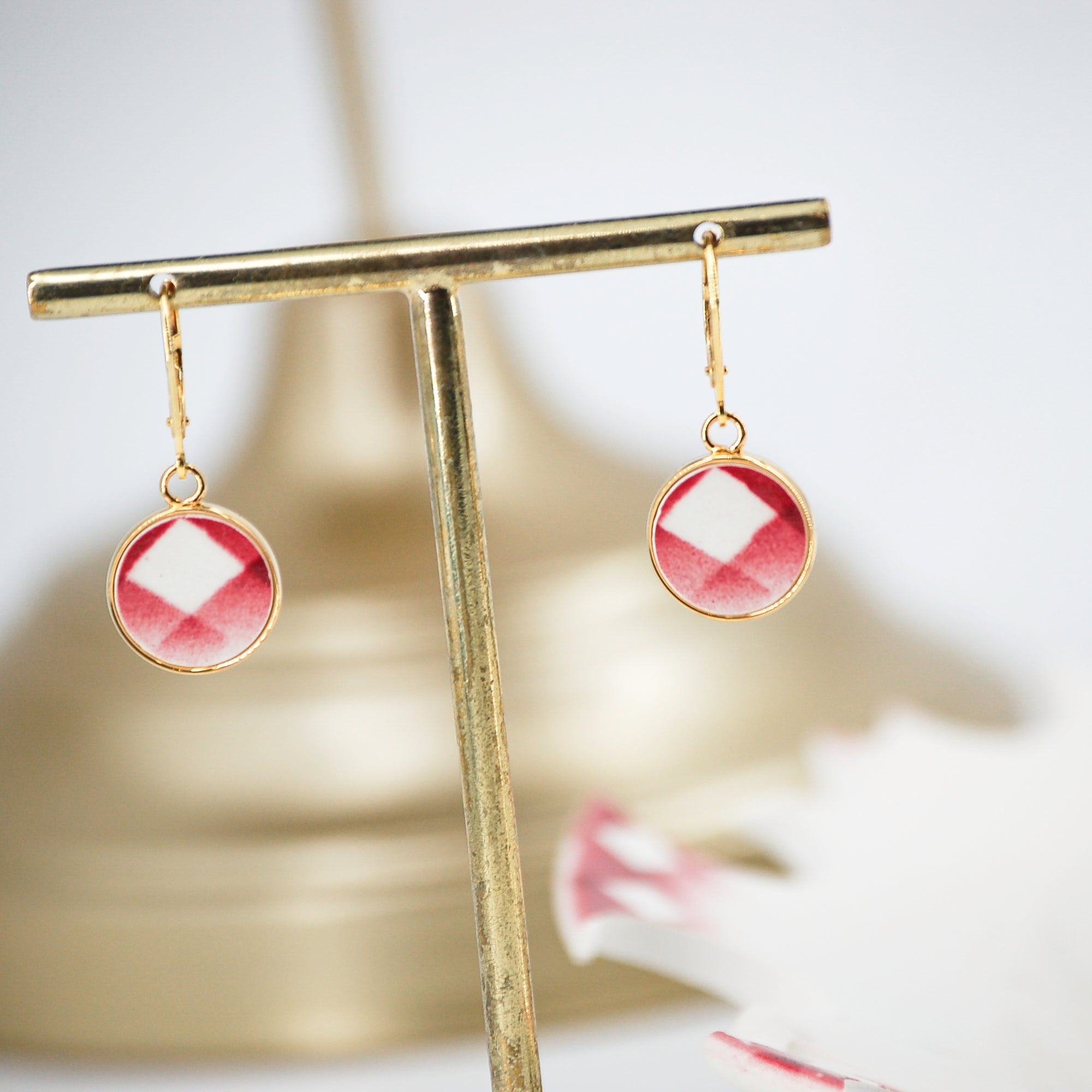 "Diamond pattern in old rose" earrings, gold finish