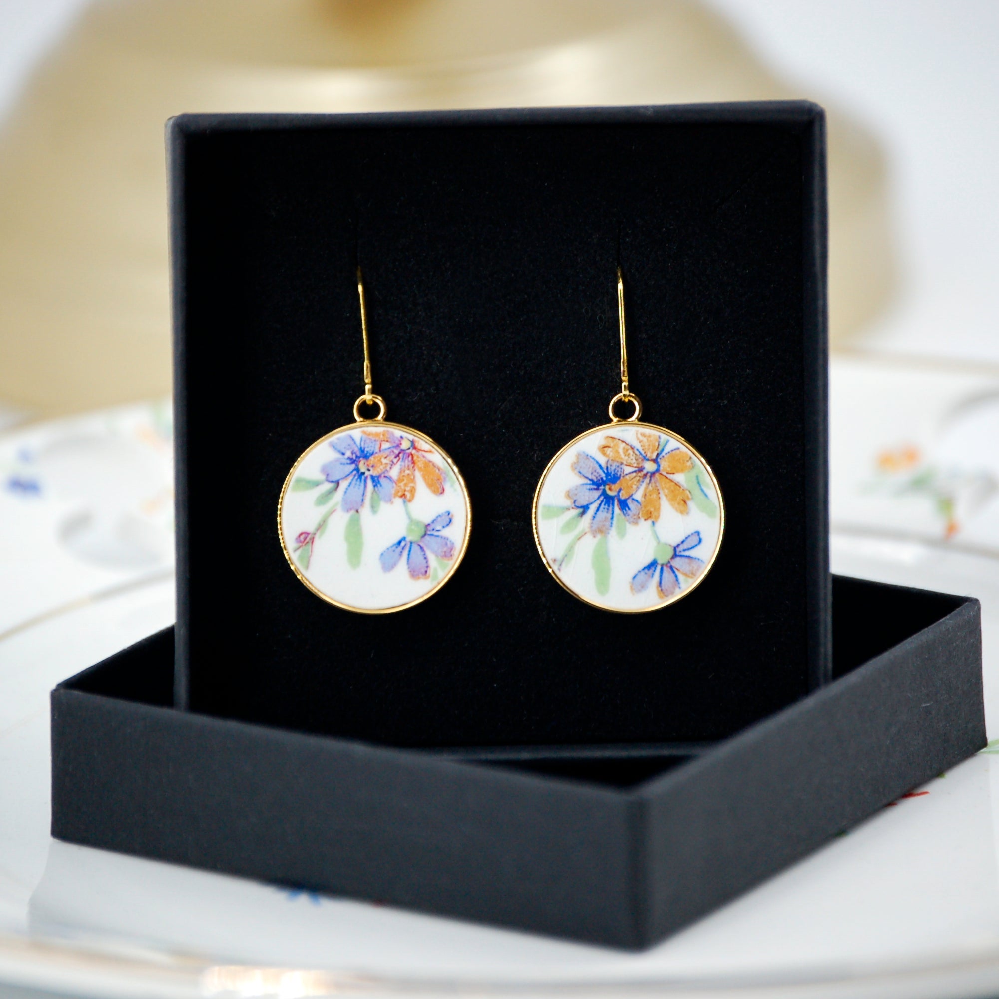 "Small purple flowers" earrings, gold finish