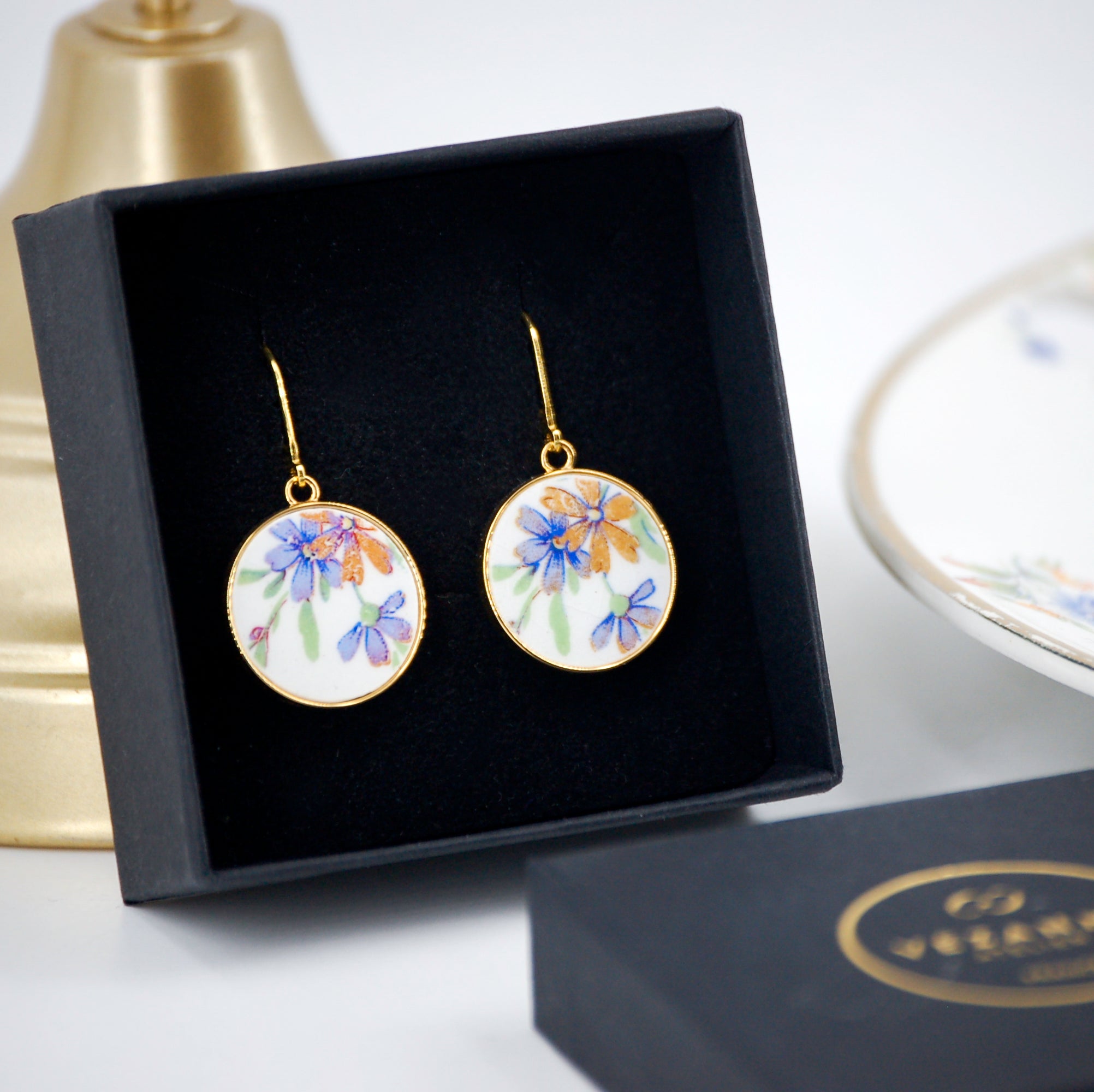 "Small purple flowers" earrings, gold finish