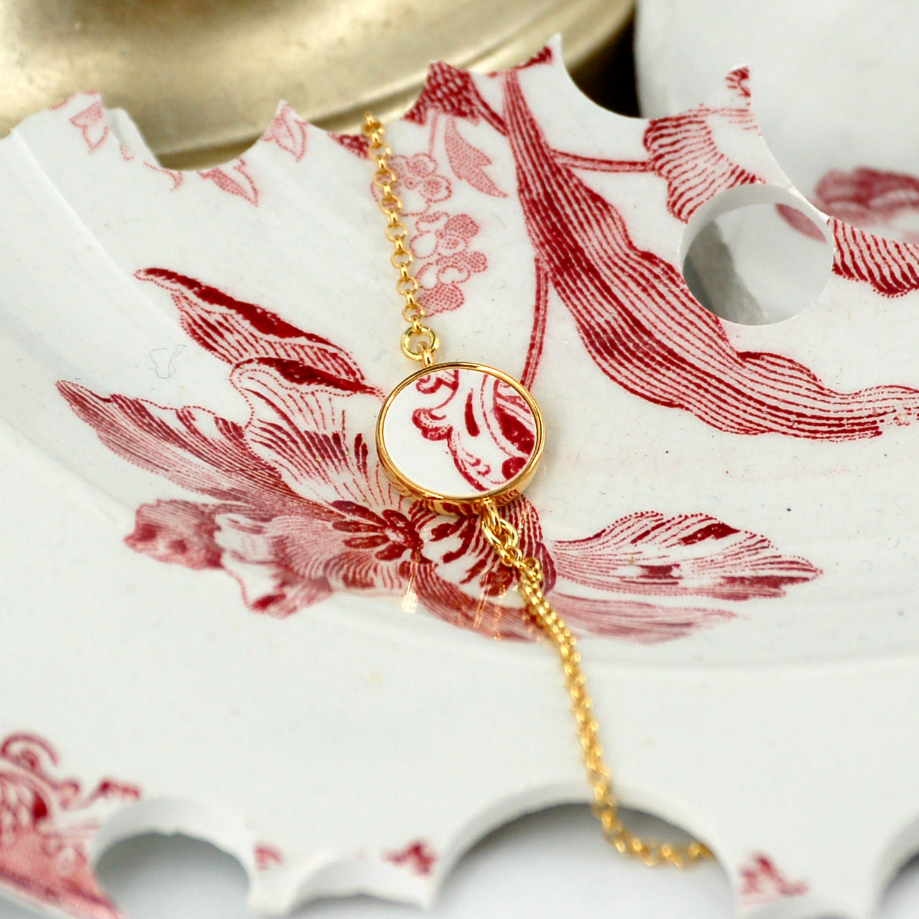 Adjustable bracelet "Volute in old rose", gold finish