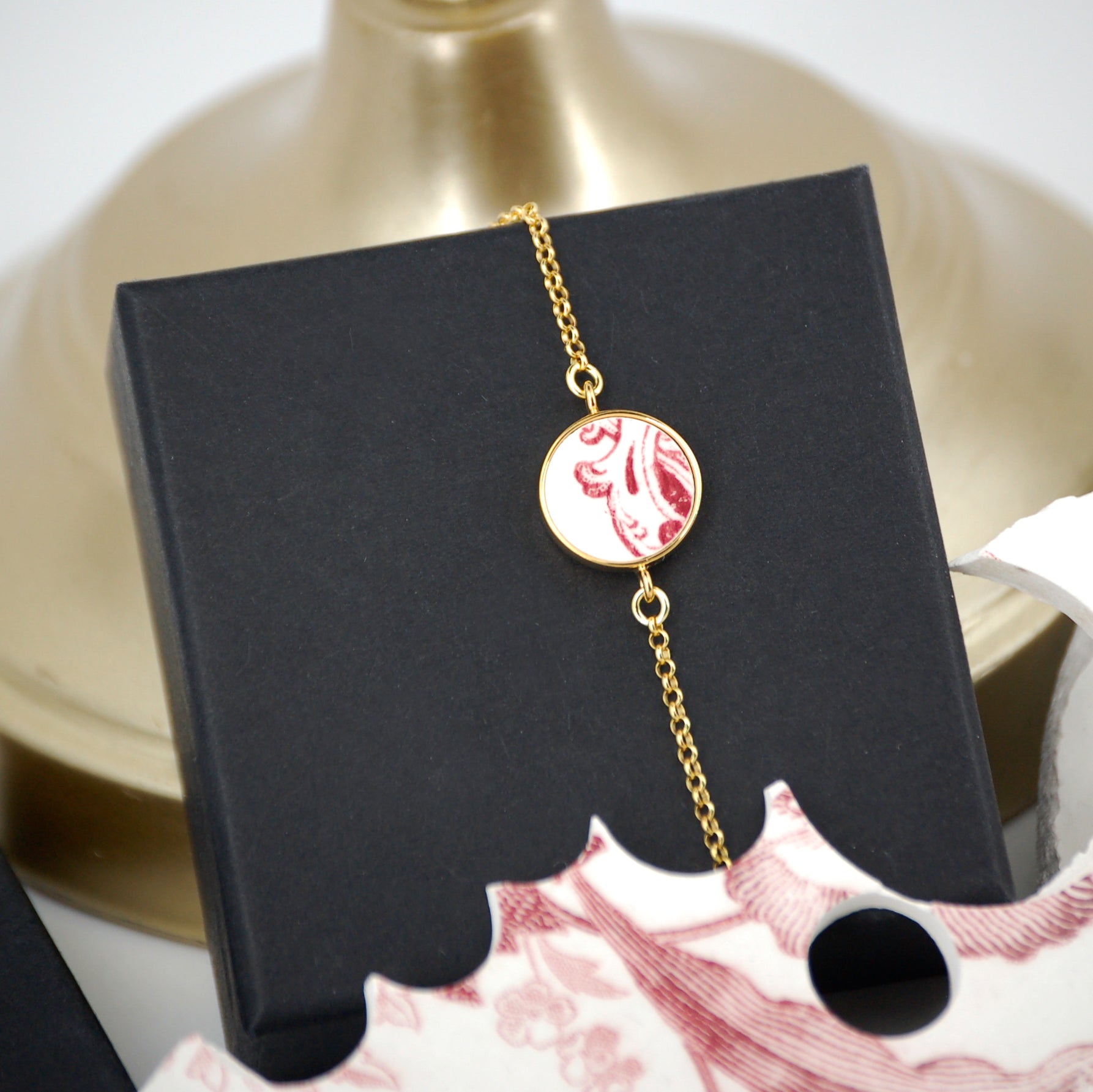 Adjustable bracelet "Volute in old rose", gold finish