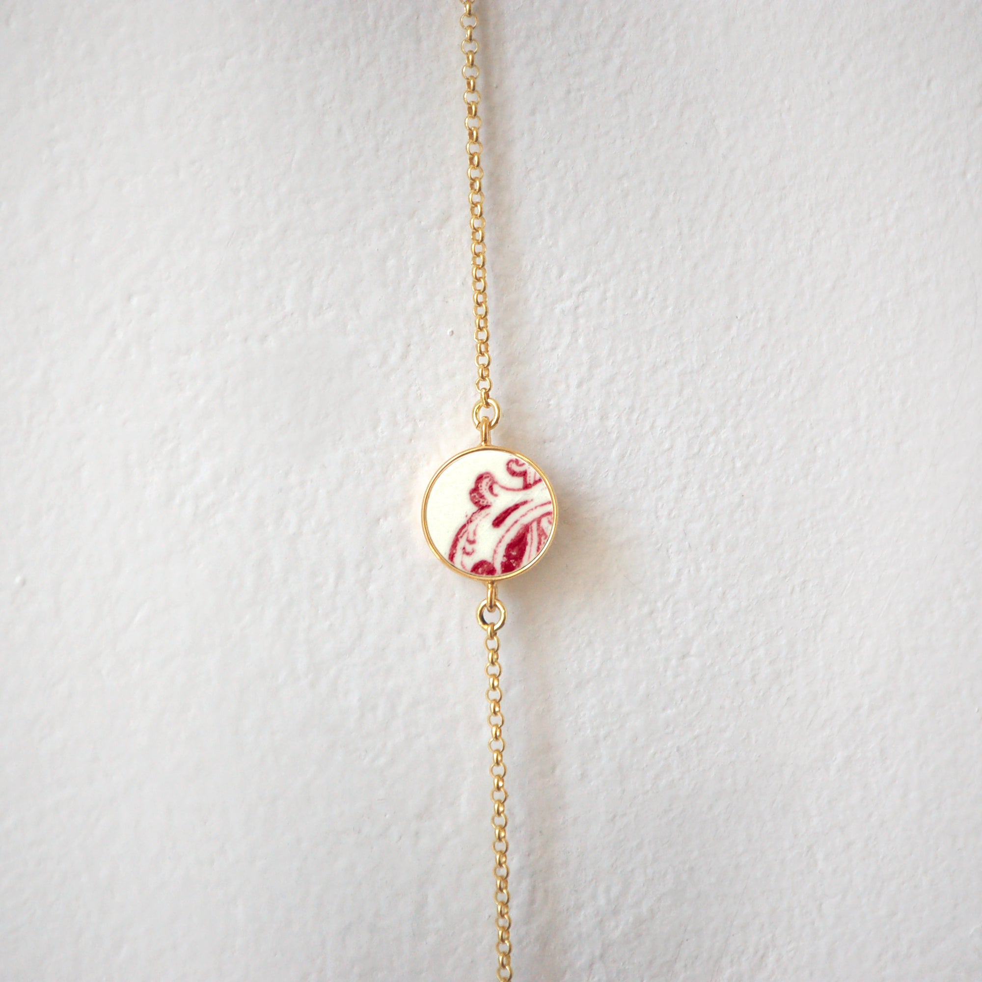 Bracelet ajustable "Volute en vieux rose", finition or