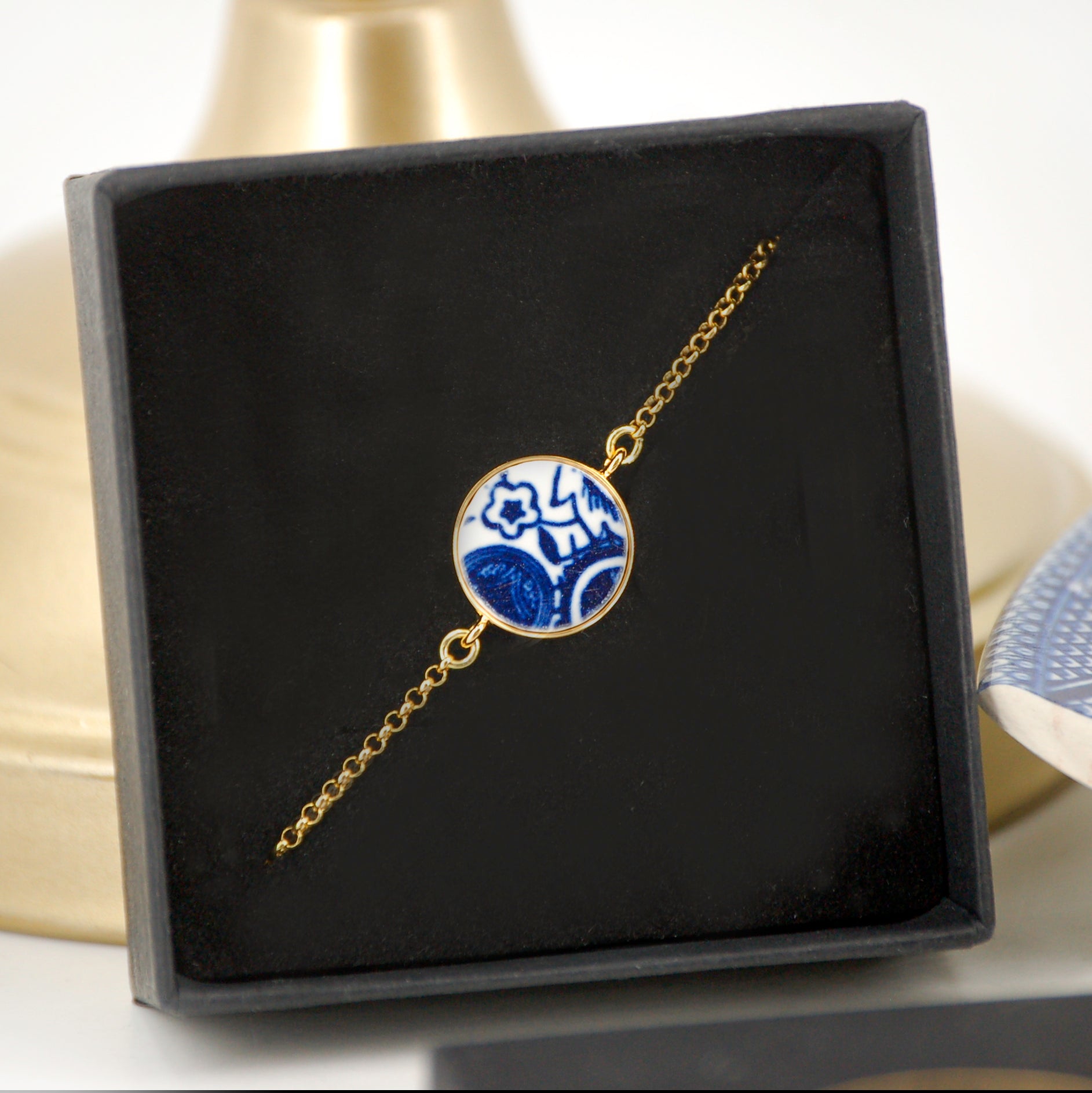 Bracelet ajustable "Fleur et cercles bleus"