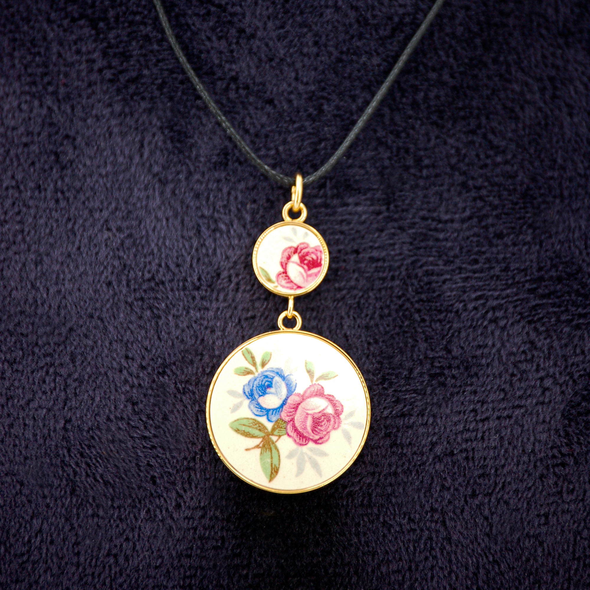 "Blue and Pink Flower Bouquet" Pendant, Gold Finish