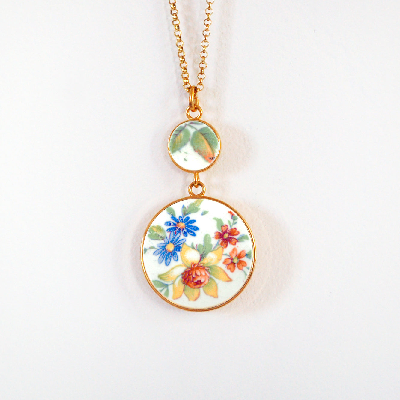 "Bellflowers and Small Flowers" Pendant, Gold Finish
