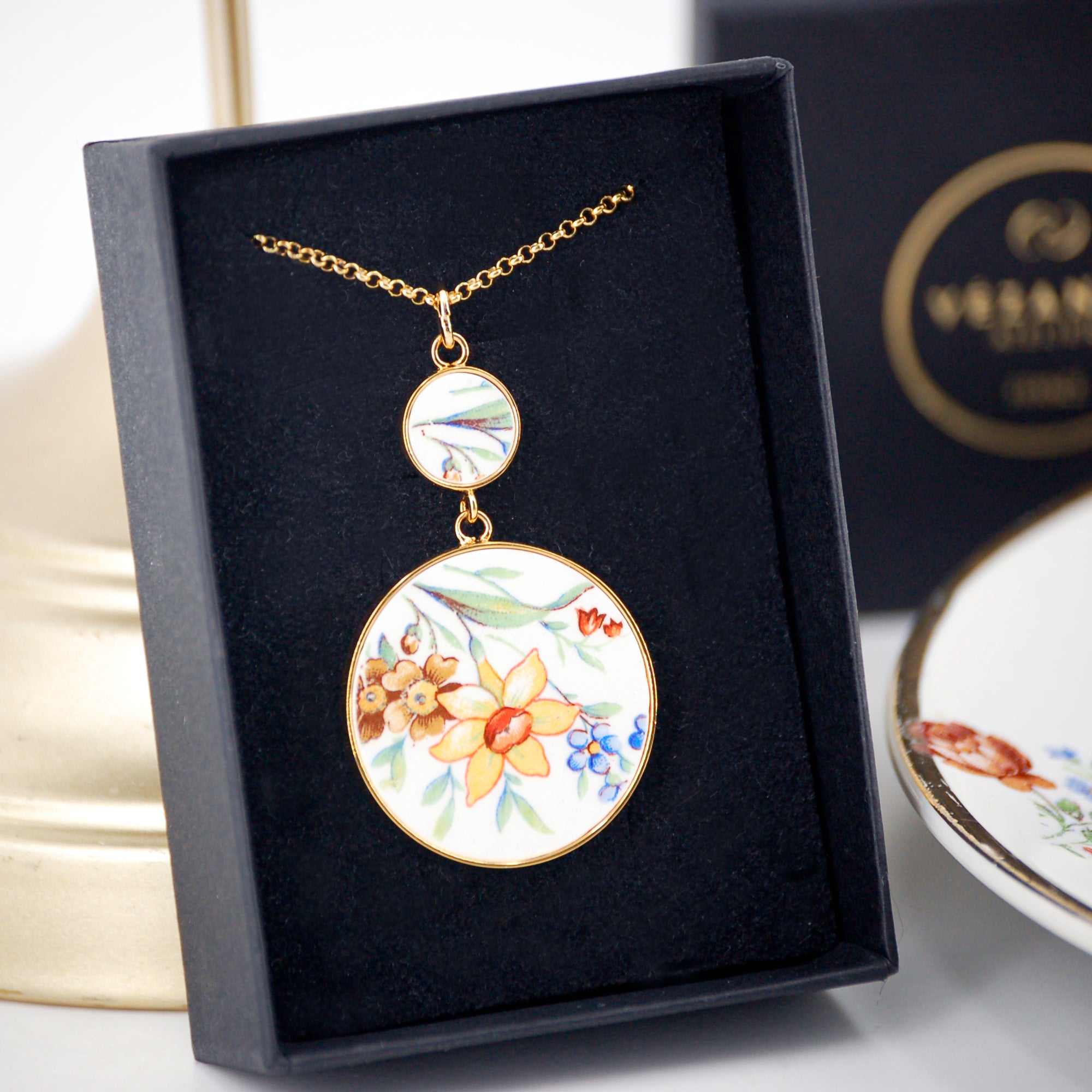 "Bellflowers and Small Flowers" Pendant, Gold Finish