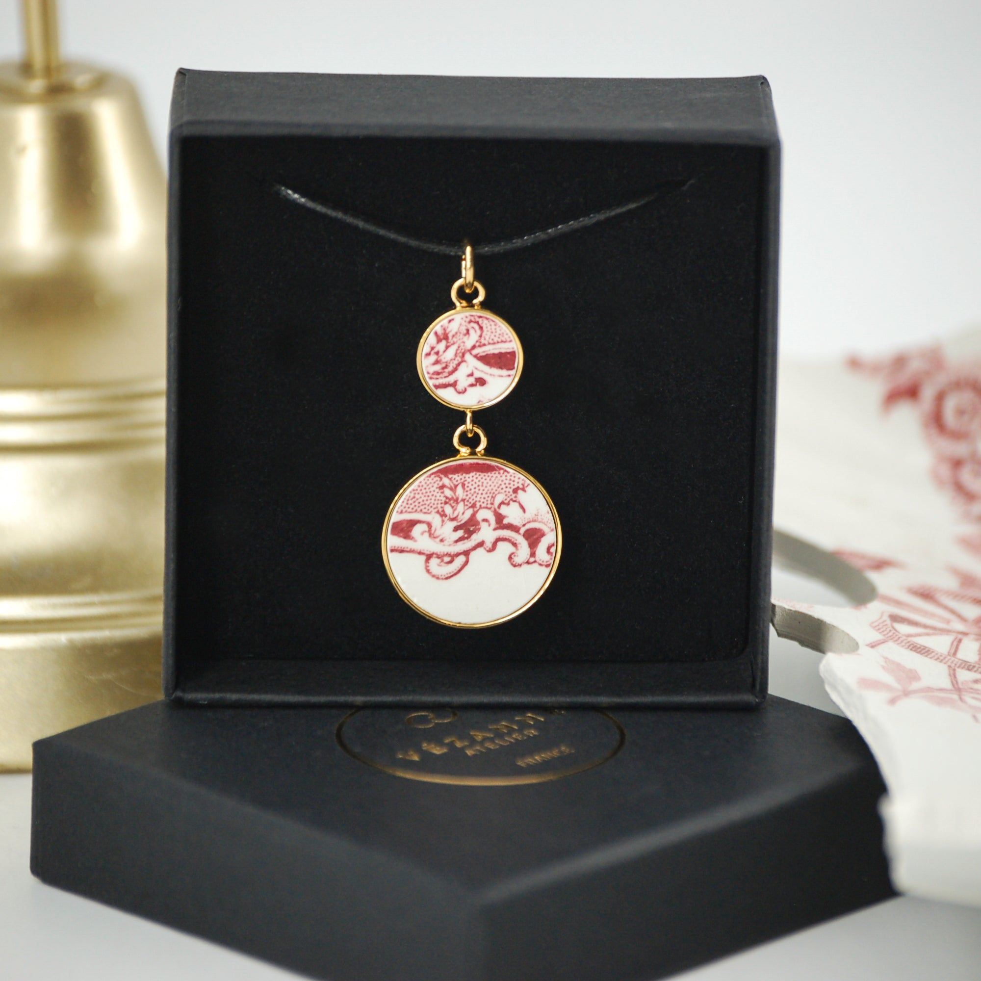 Pendentif "Volutes en vieux rose", finition or