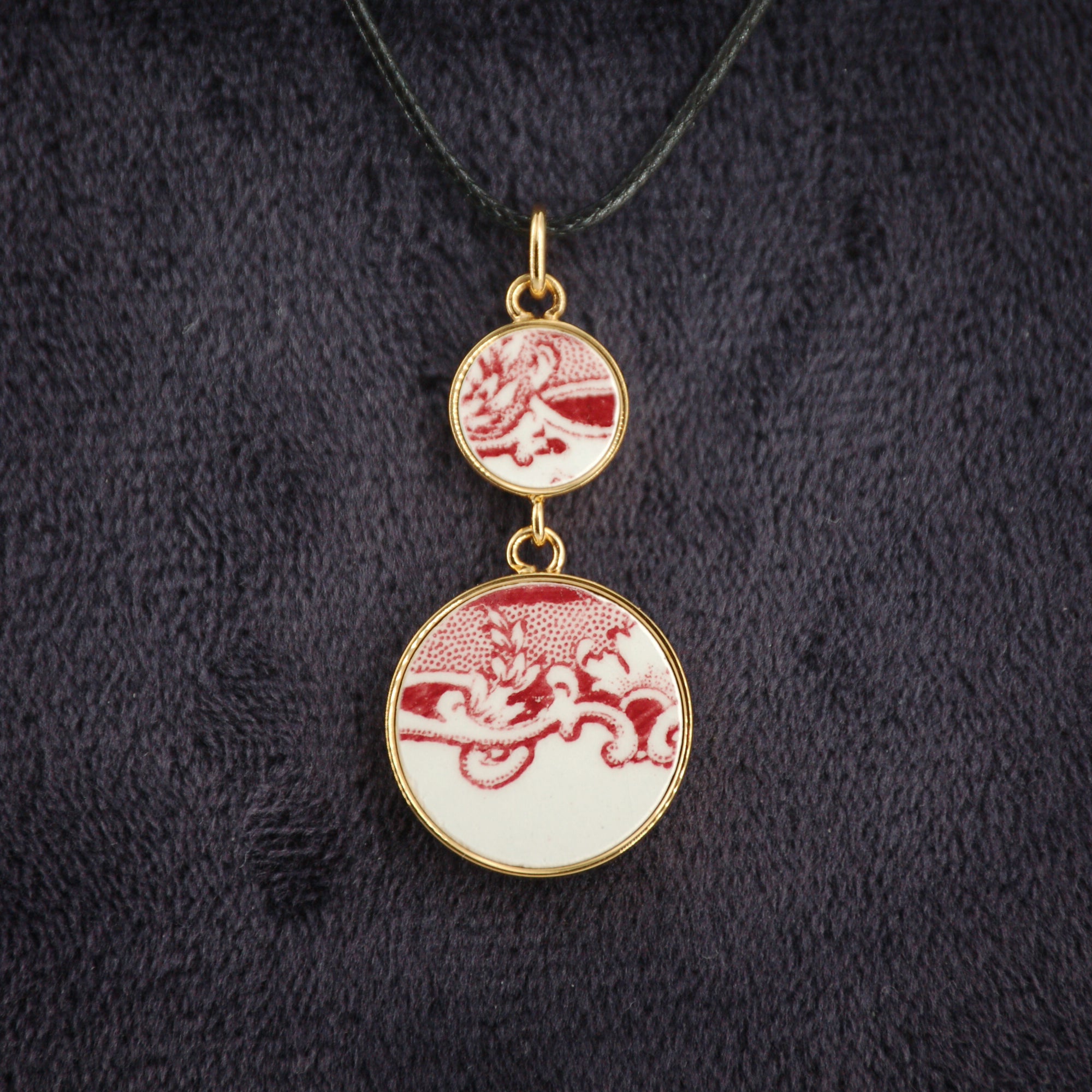 Pendentif "Volutes en vieux rose", finition or