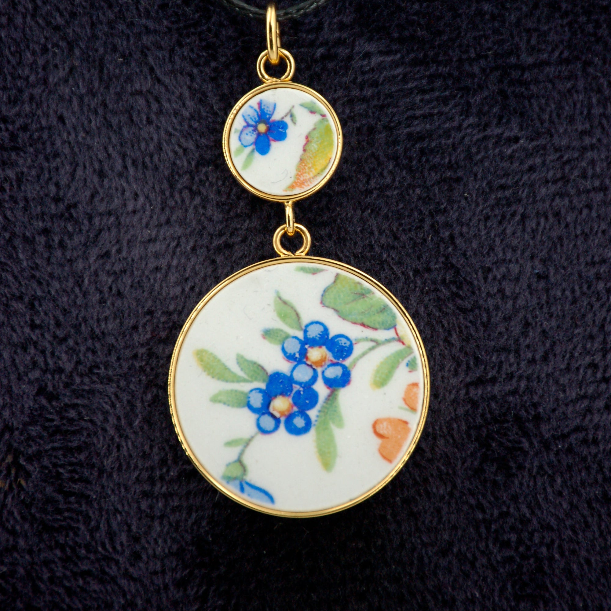 Pendentif "Petites fleurs bleues", finition or