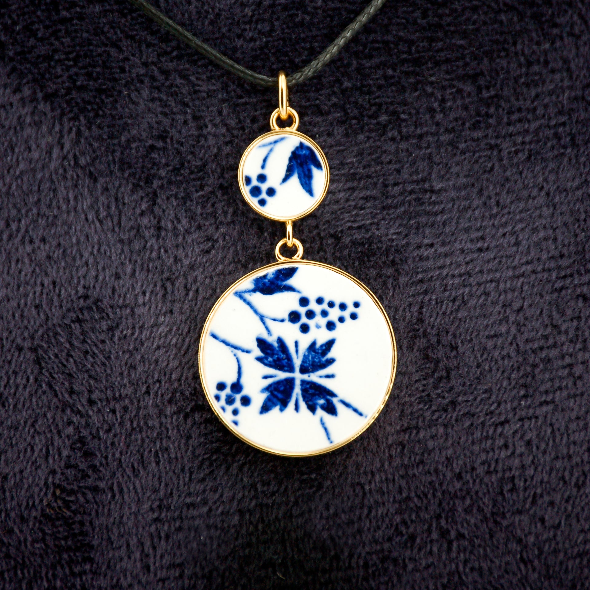 "Blue Flower and Grapes" Pendant, Gold Finish