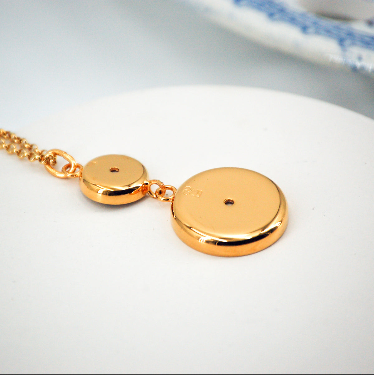 "Stylized Flower" Pendant, Gold Finish