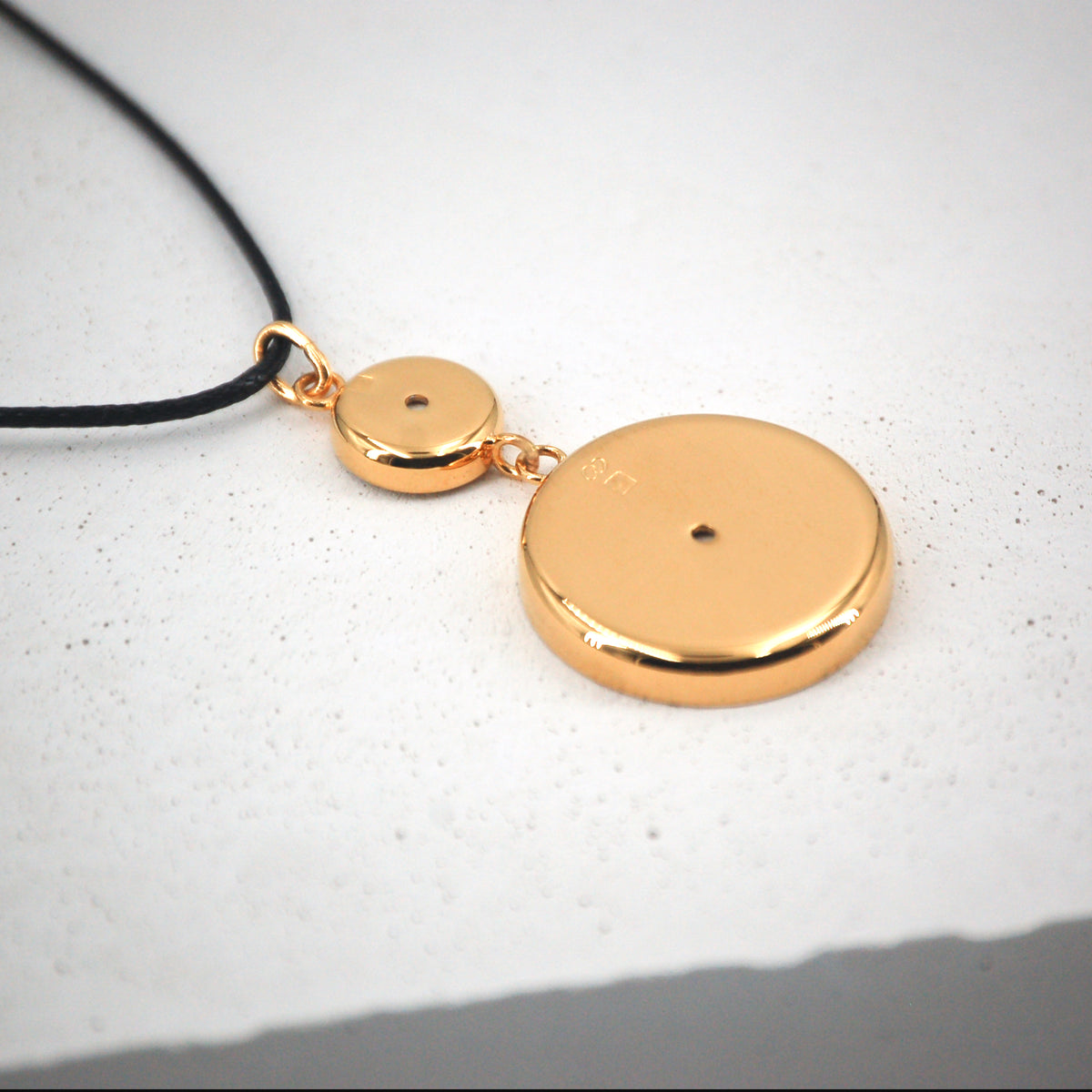 "Blue Flower and Grapes" Pendant, Gold Finish
