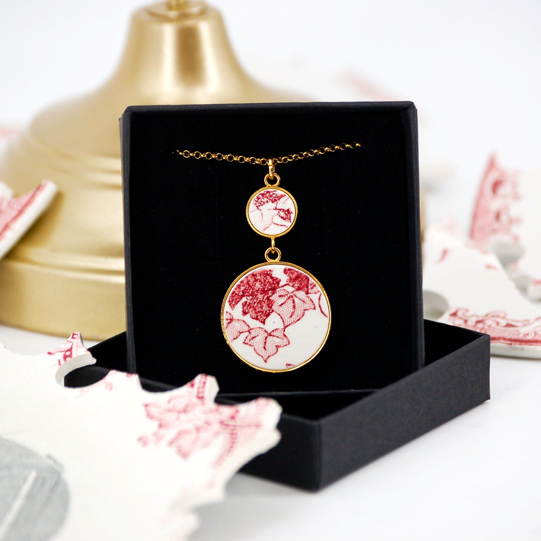 "Ivy Leaves in Old Rose" Pendant, Gold Finish