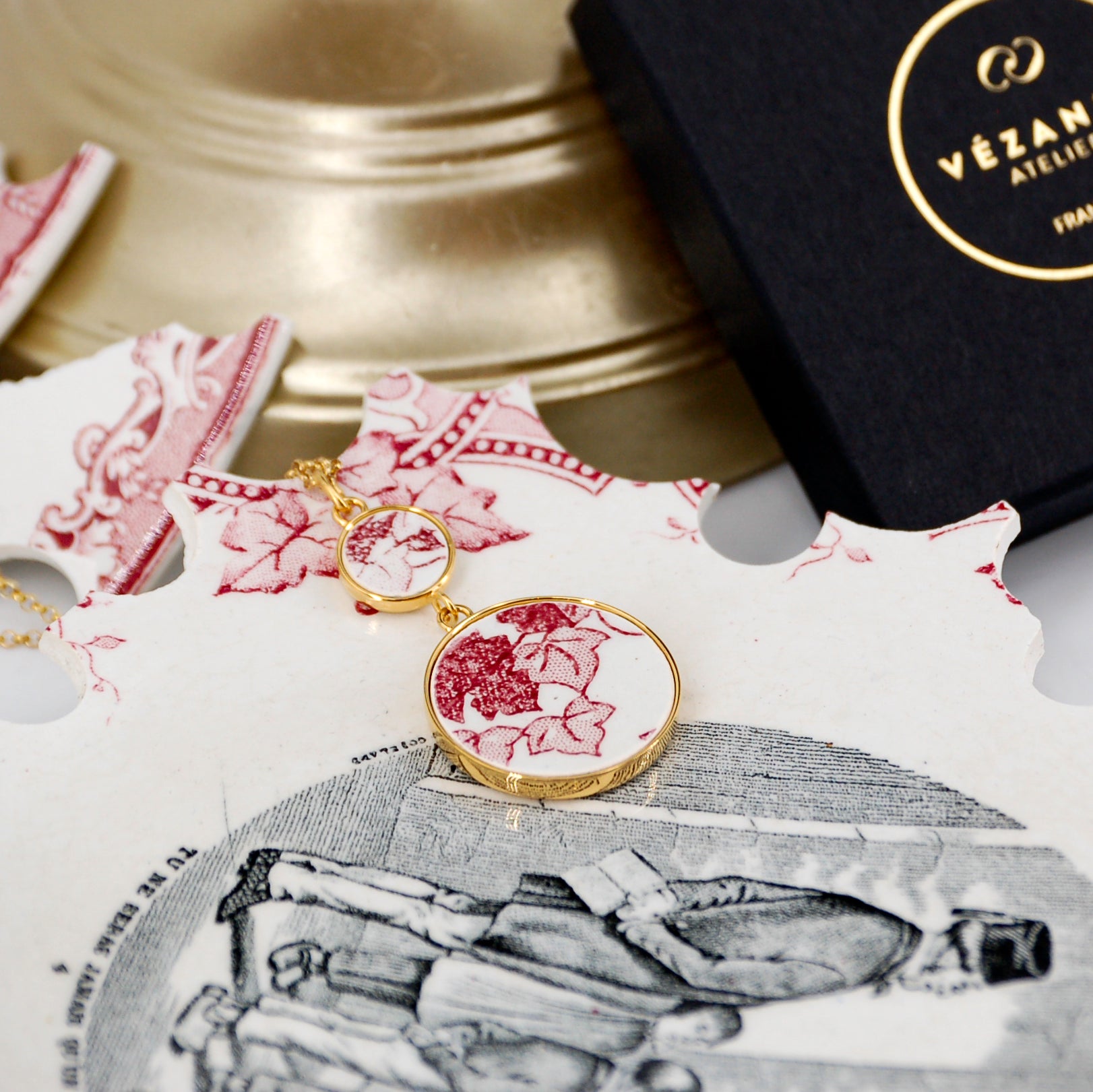 "Ivy Leaves in Old Rose" Pendant, Gold Finish