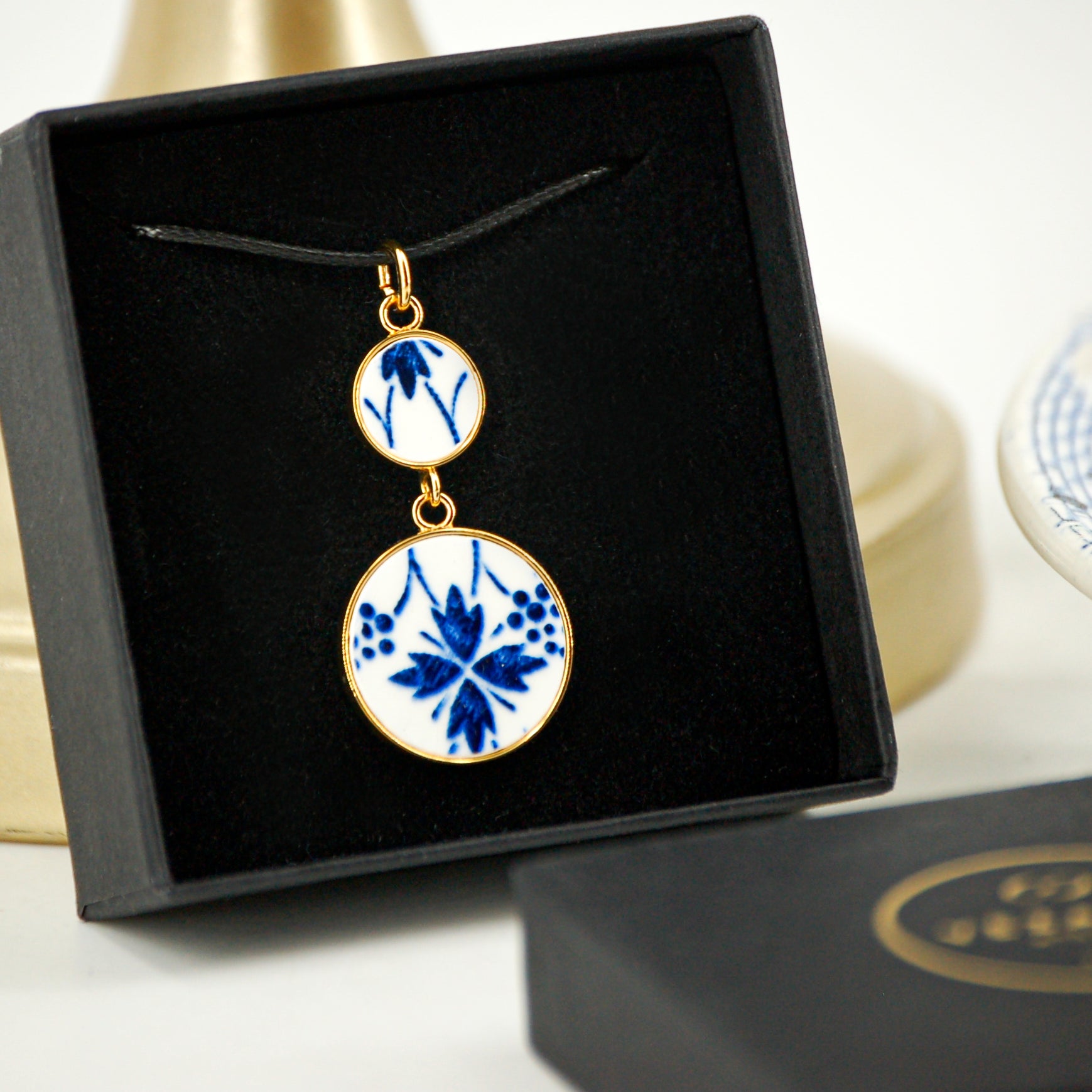 "Stylized Flower" Pendant, Gold Finish