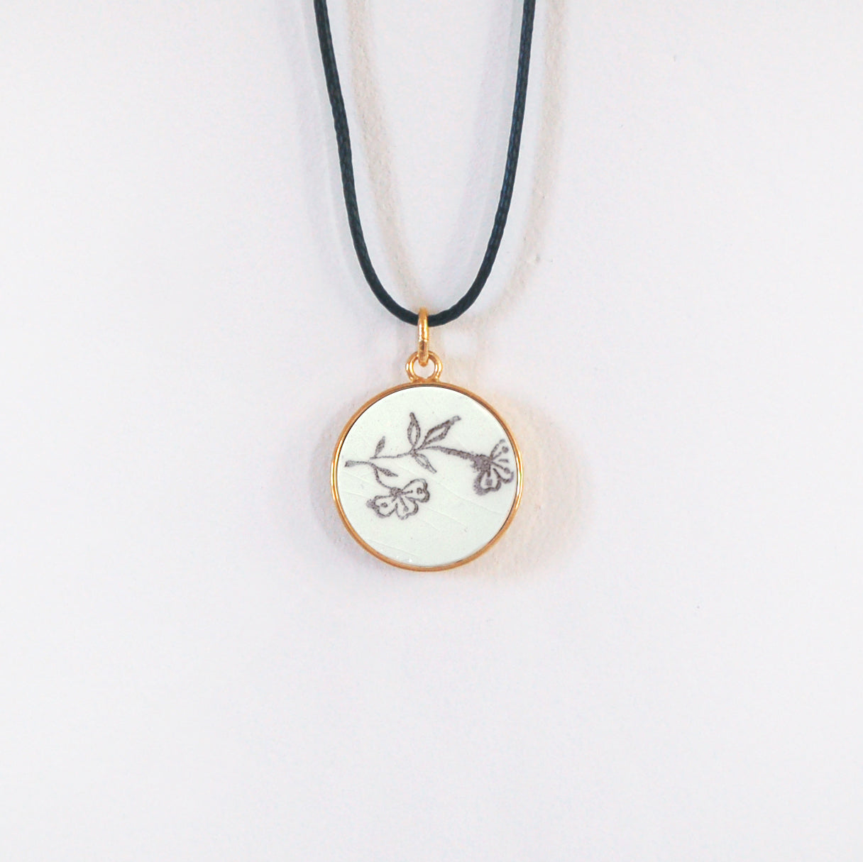 Pendentif "Petites fleurs dorées", finition or