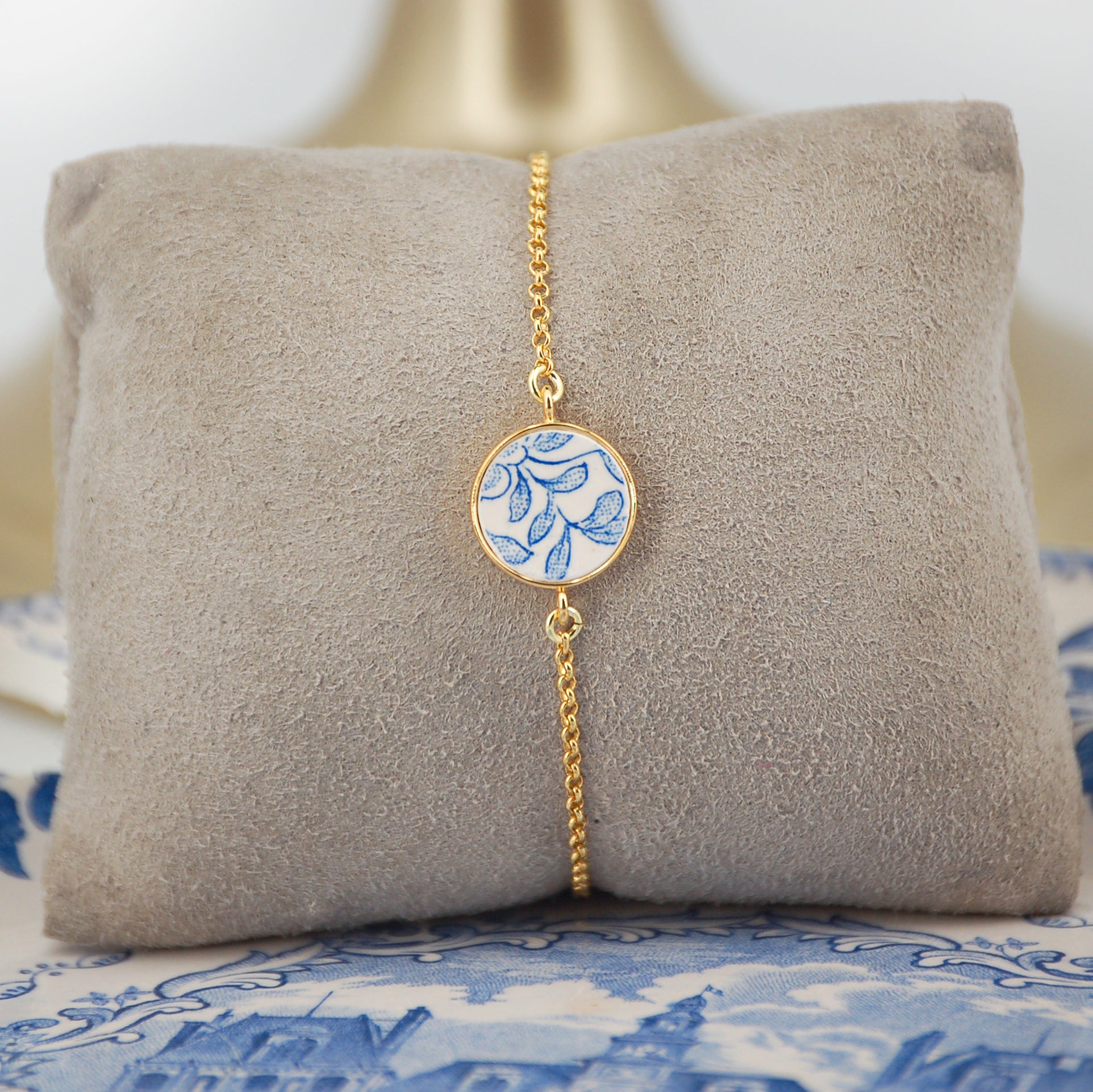 Adjustable bracelet "Blue Flower", silver finish