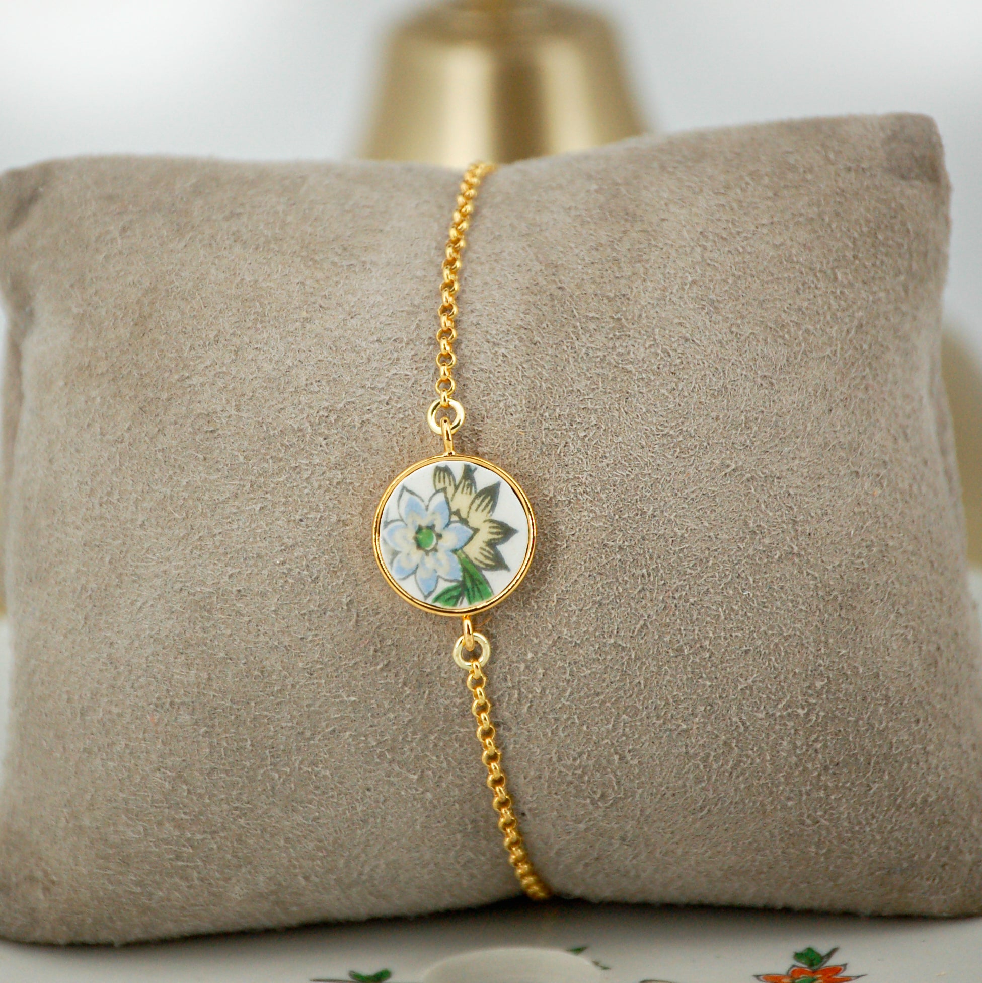 Adjustable bracelet "Blue Flower", silver finish