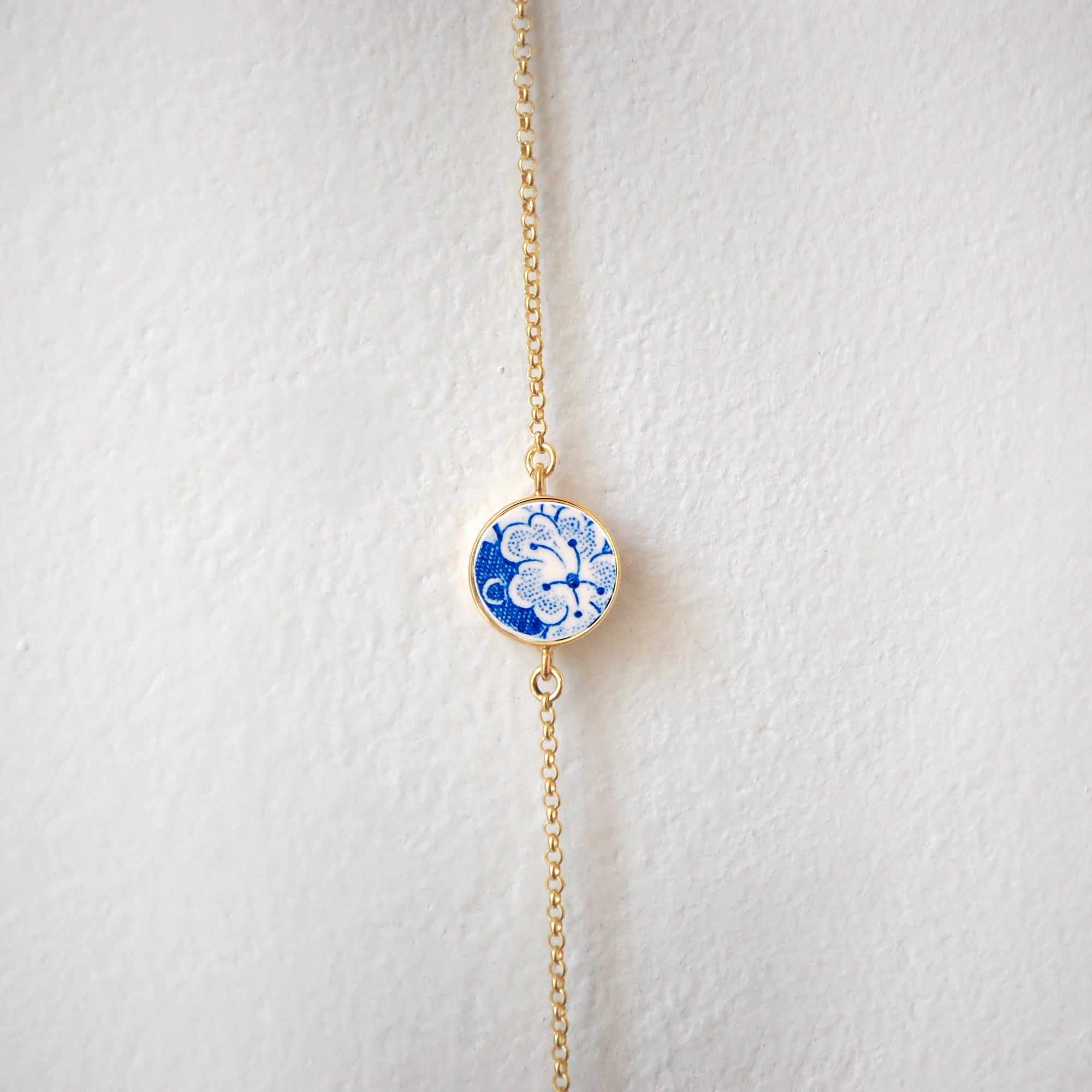 Adjustable bracelet "Blue Flower", silver finish