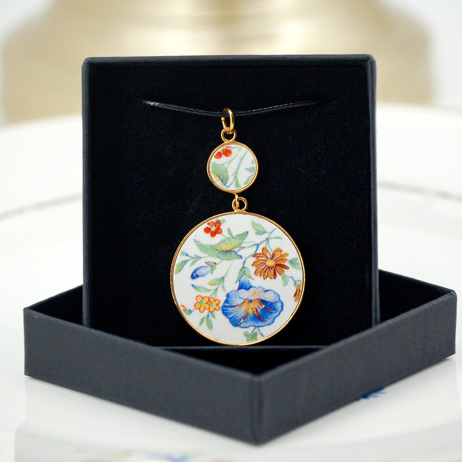 "Bellflowers and Small Flowers" Pendant, Gold Finish