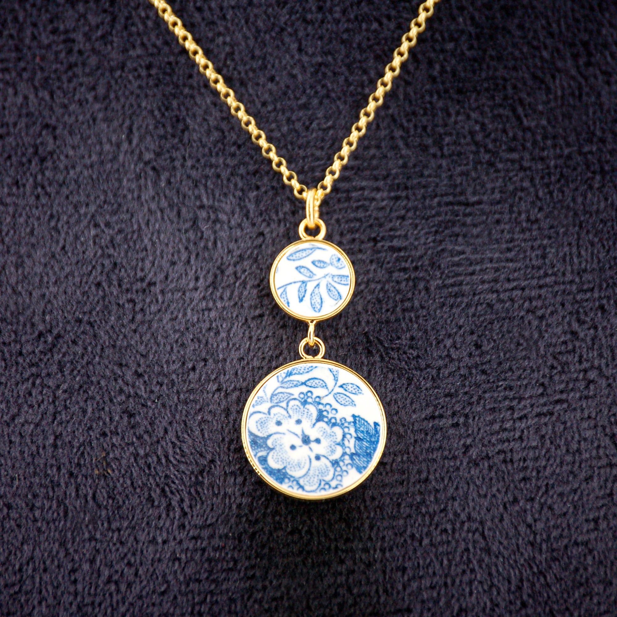 Pendentif " La composition végétale", finition or