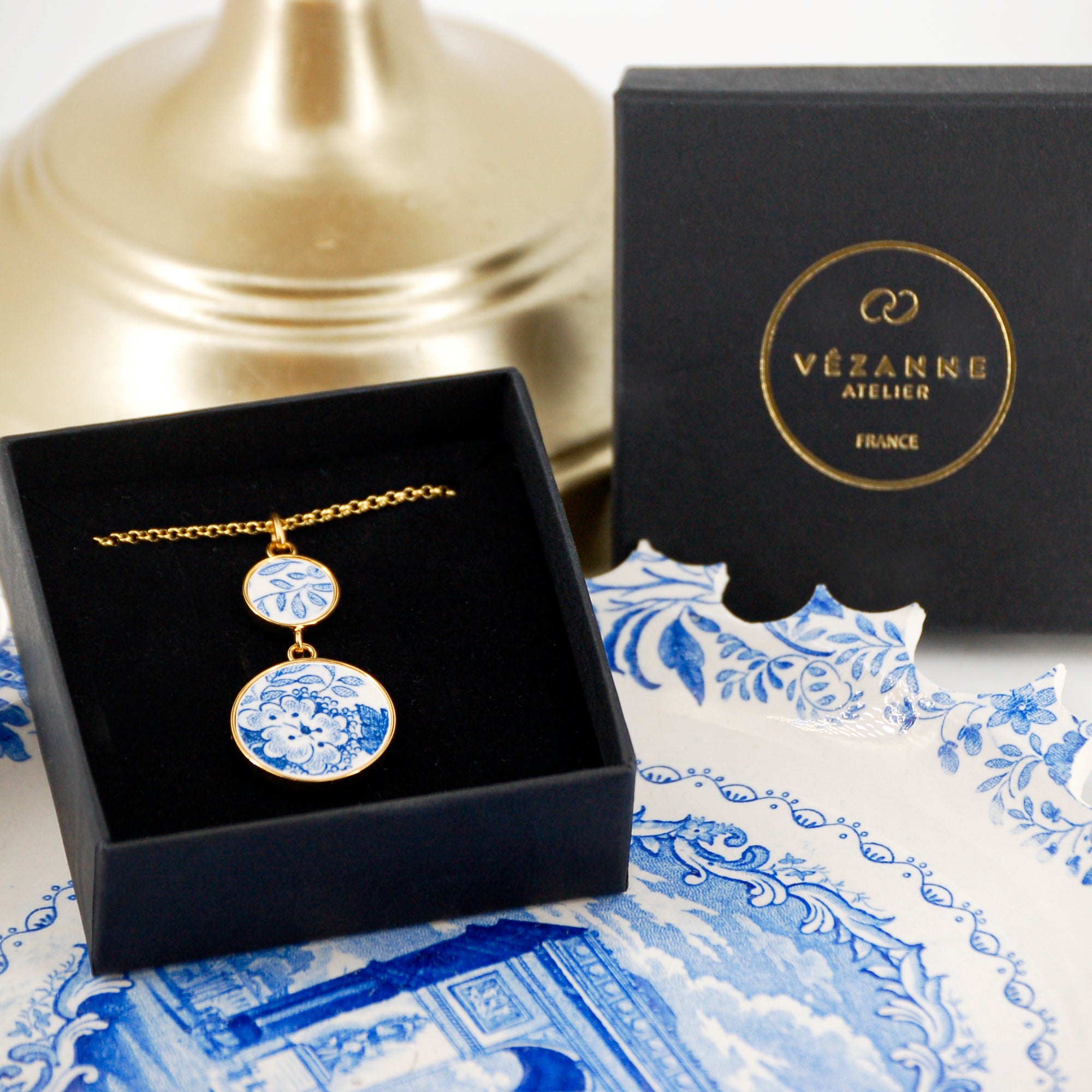 Pendentif " La composition végétale", finition or