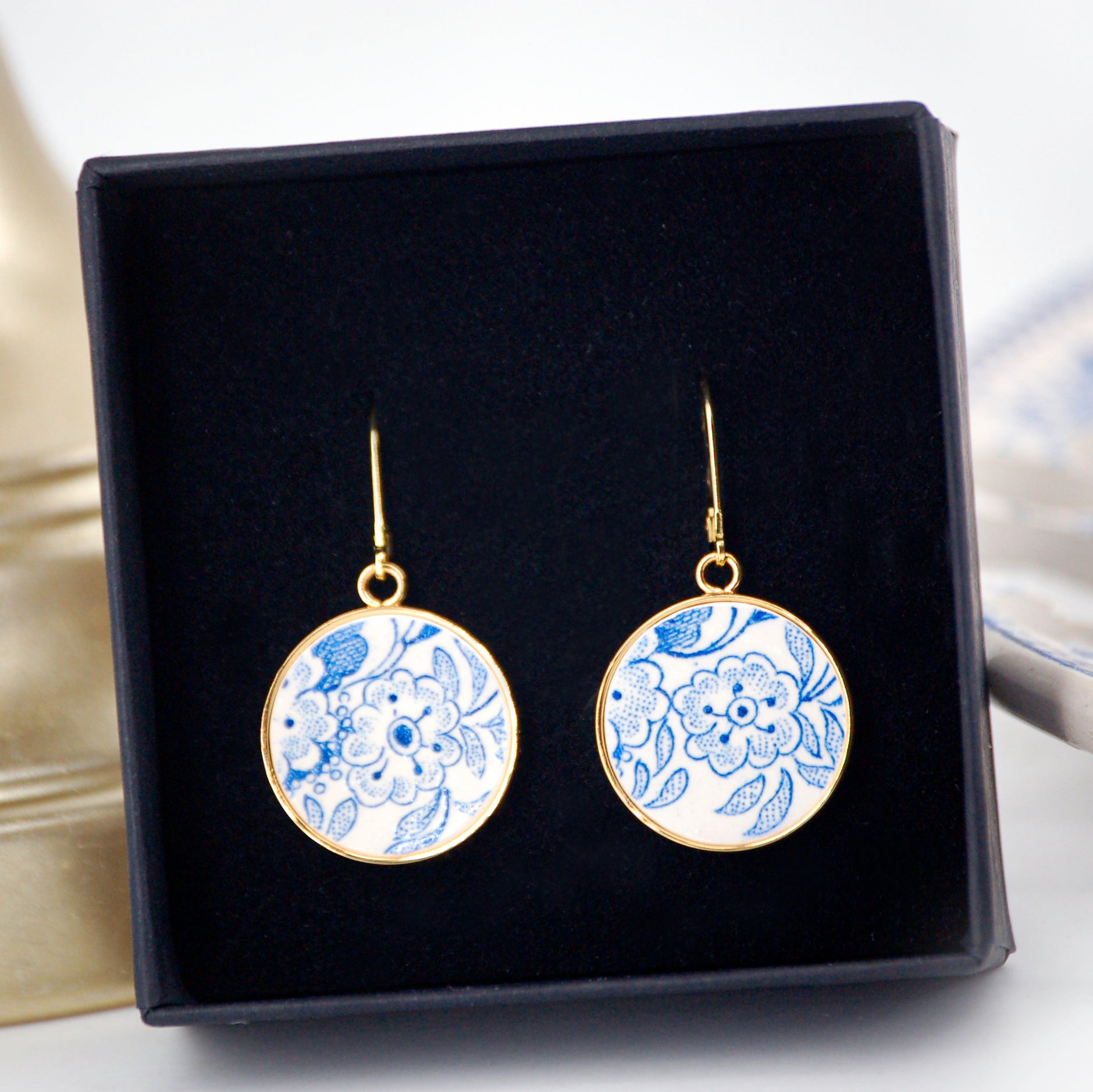 "Small blue flowers" earrings, gold finish