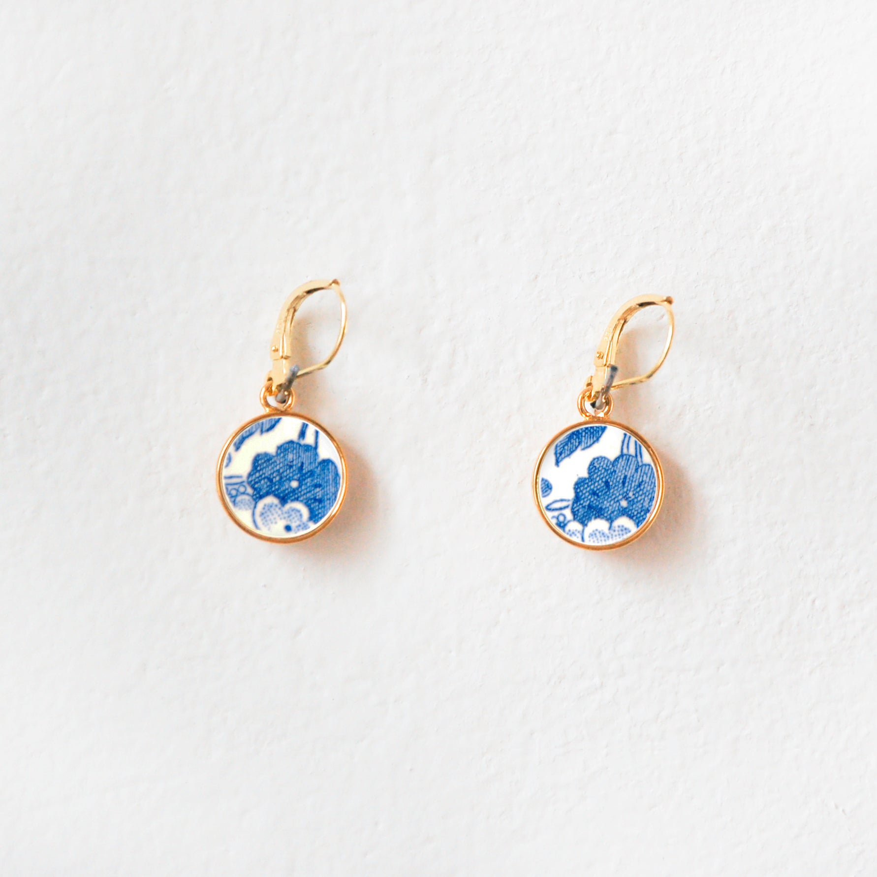 "Small Blue Leaves" earrings, gold finish