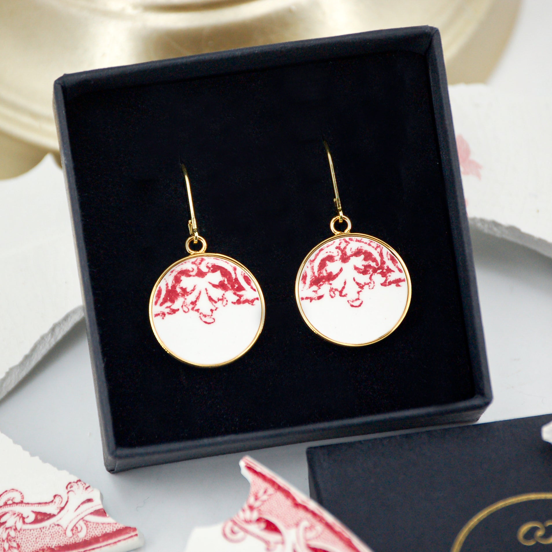 Boucles d'oreilles "Les feuilles d'acanthe en vieux rose"