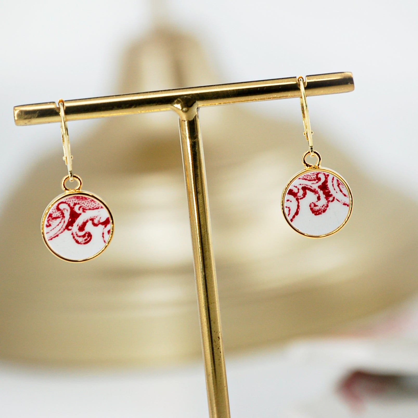 Boucles d'oreilles "Ornement en vieux rose", finition or