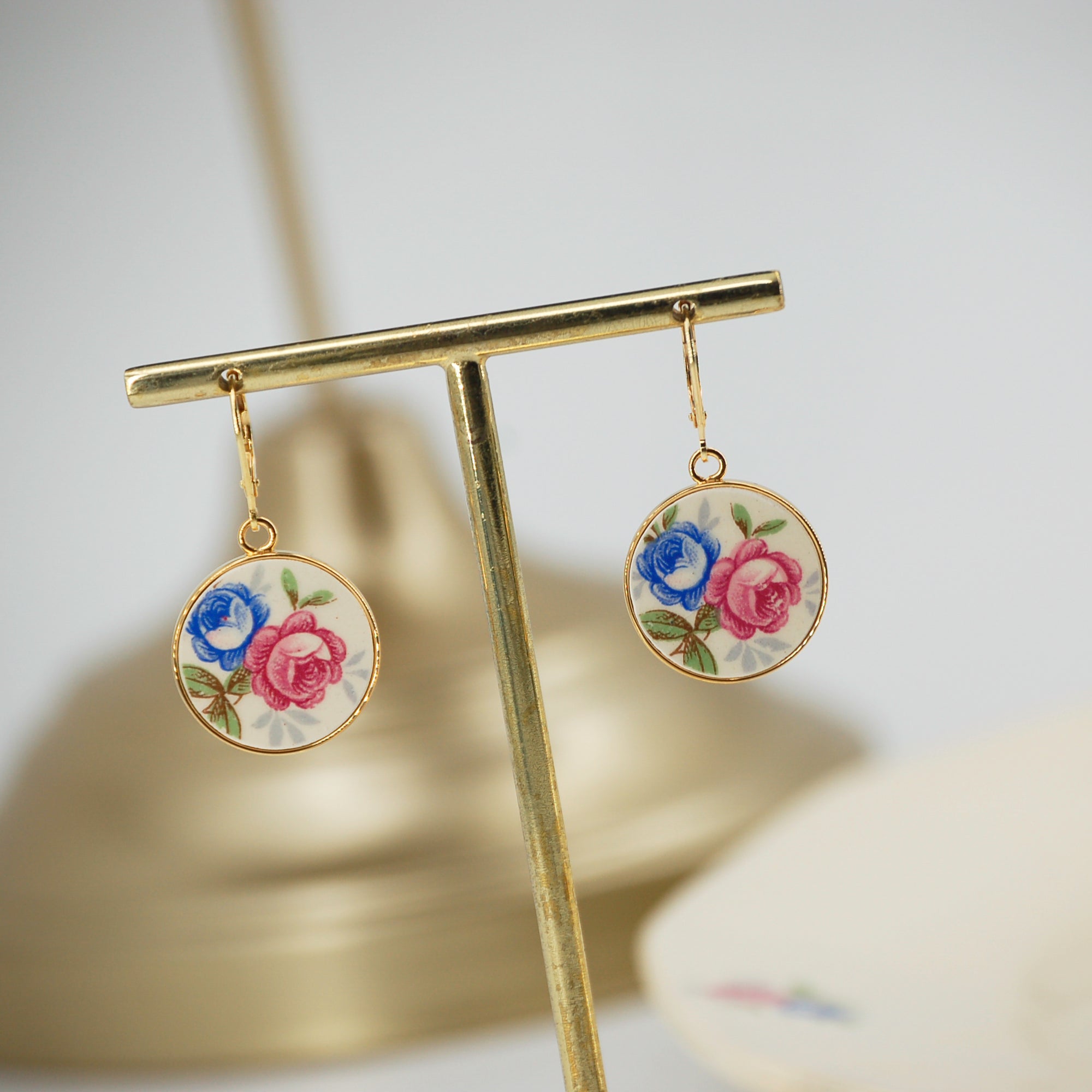 "Blue and pink flowers" earrings, gold finish