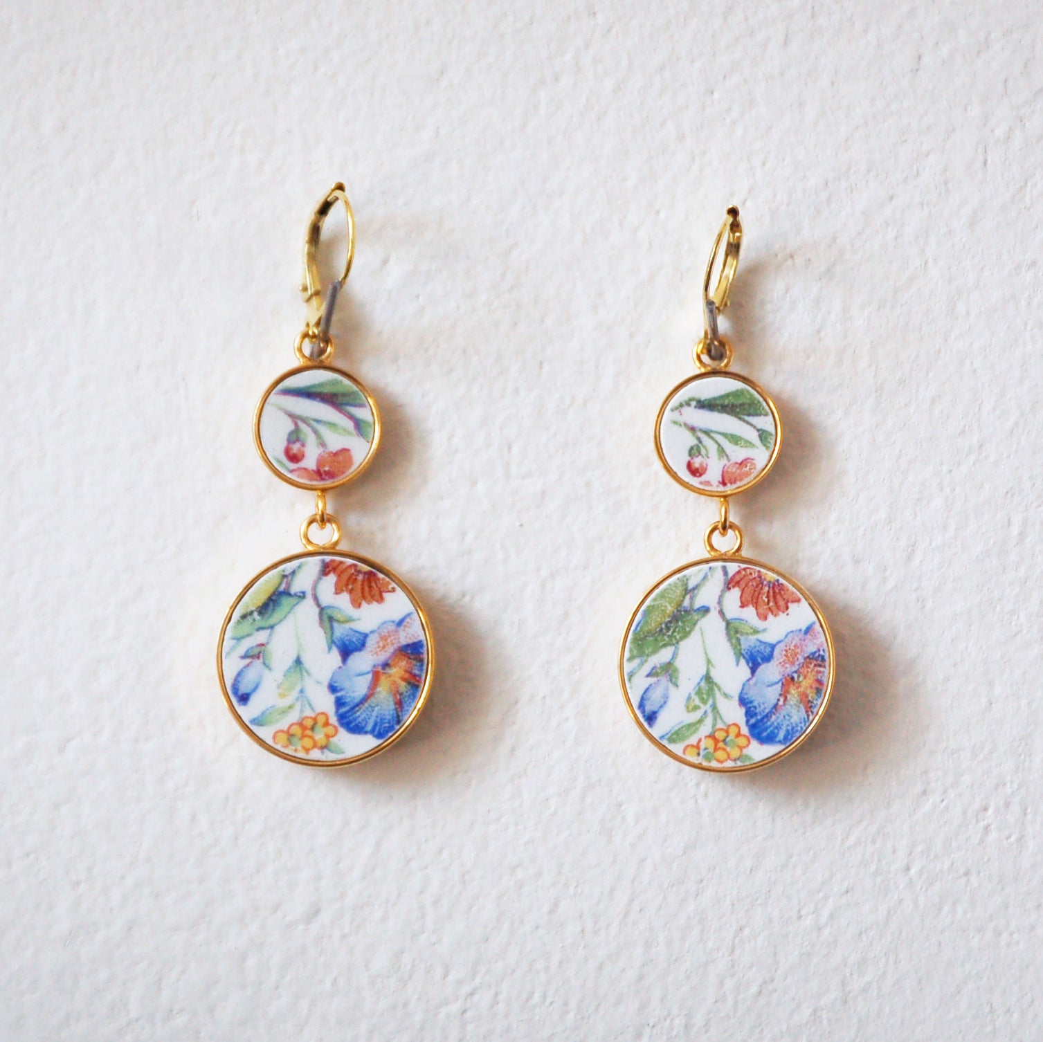 "Bellflower and its little flowers" earrings, gold finish