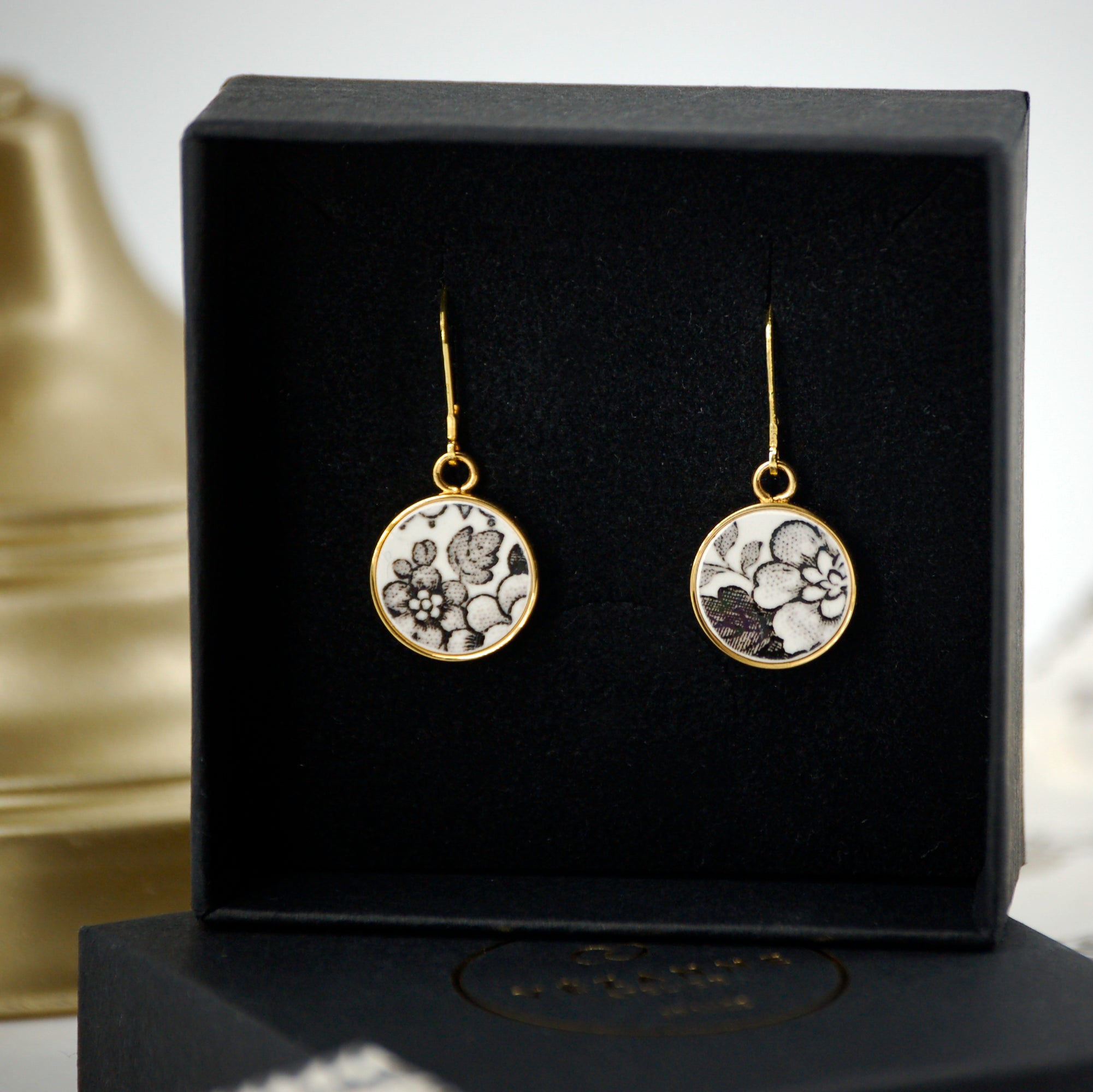Boucles d'oreilles "Composition florale", finition or