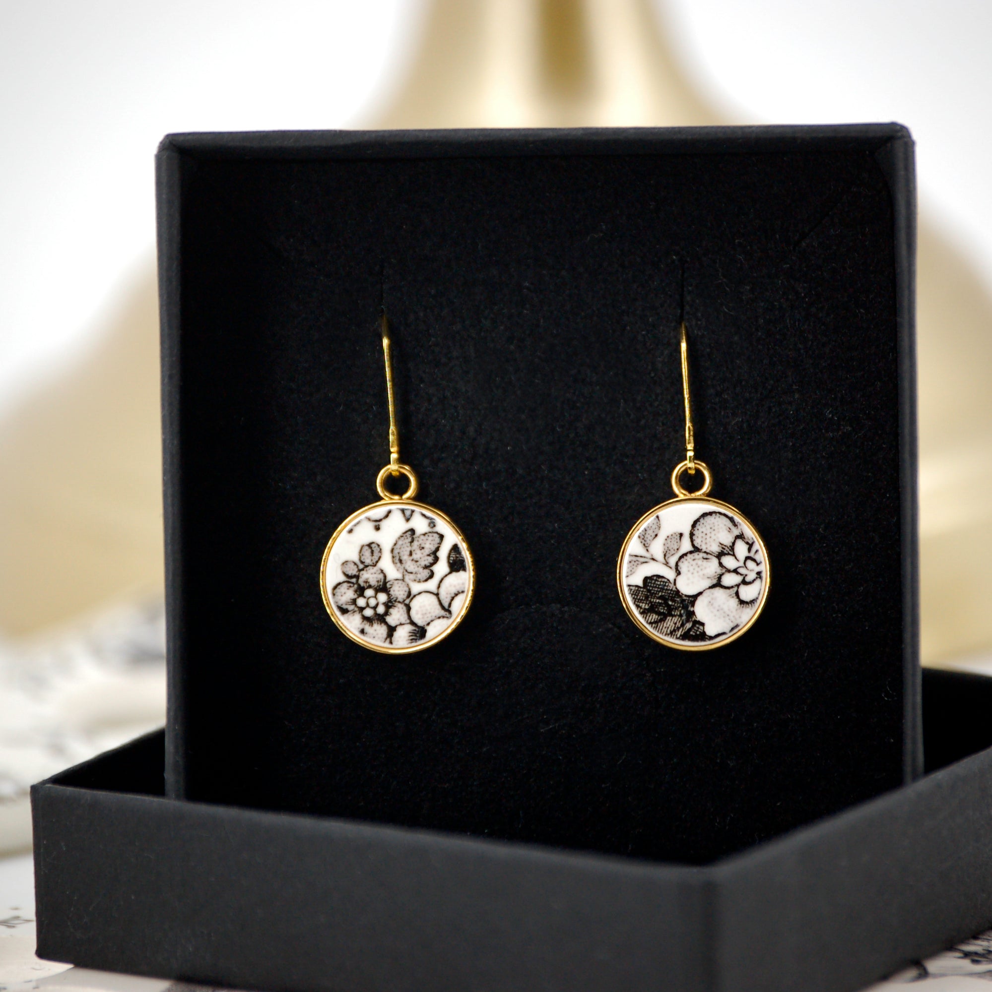 Boucles d'oreilles "Composition florale", finition or