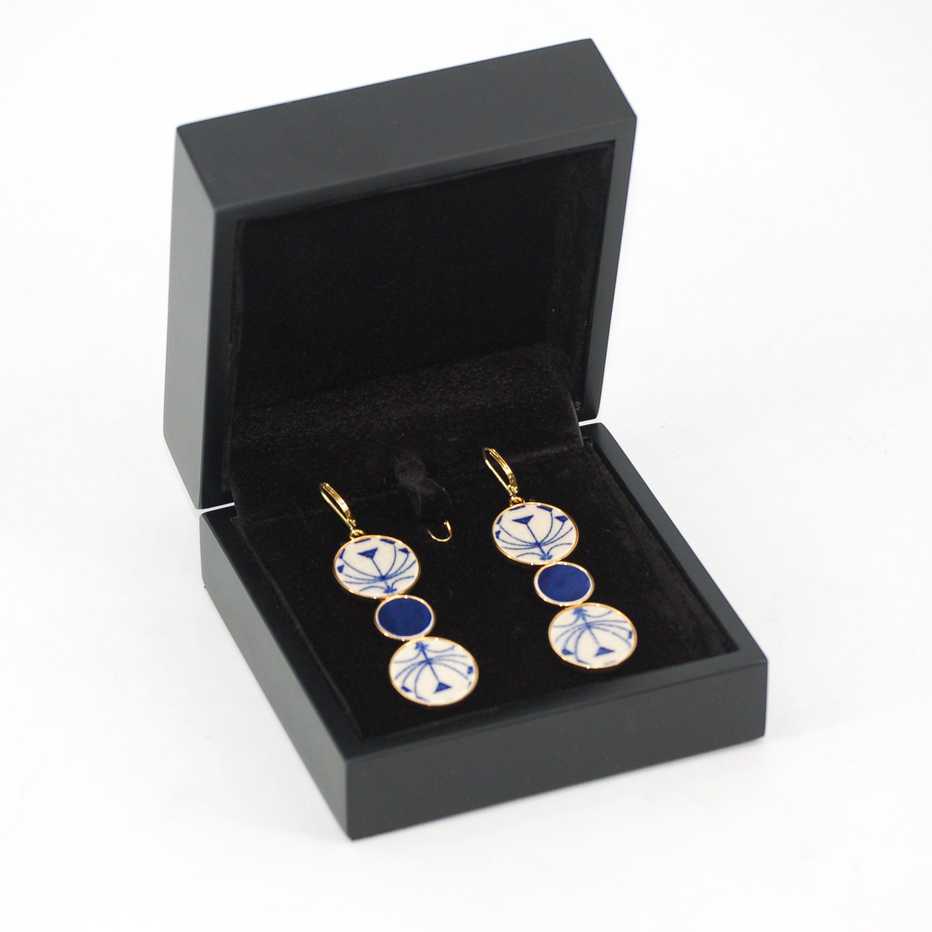 Alienor Earrings