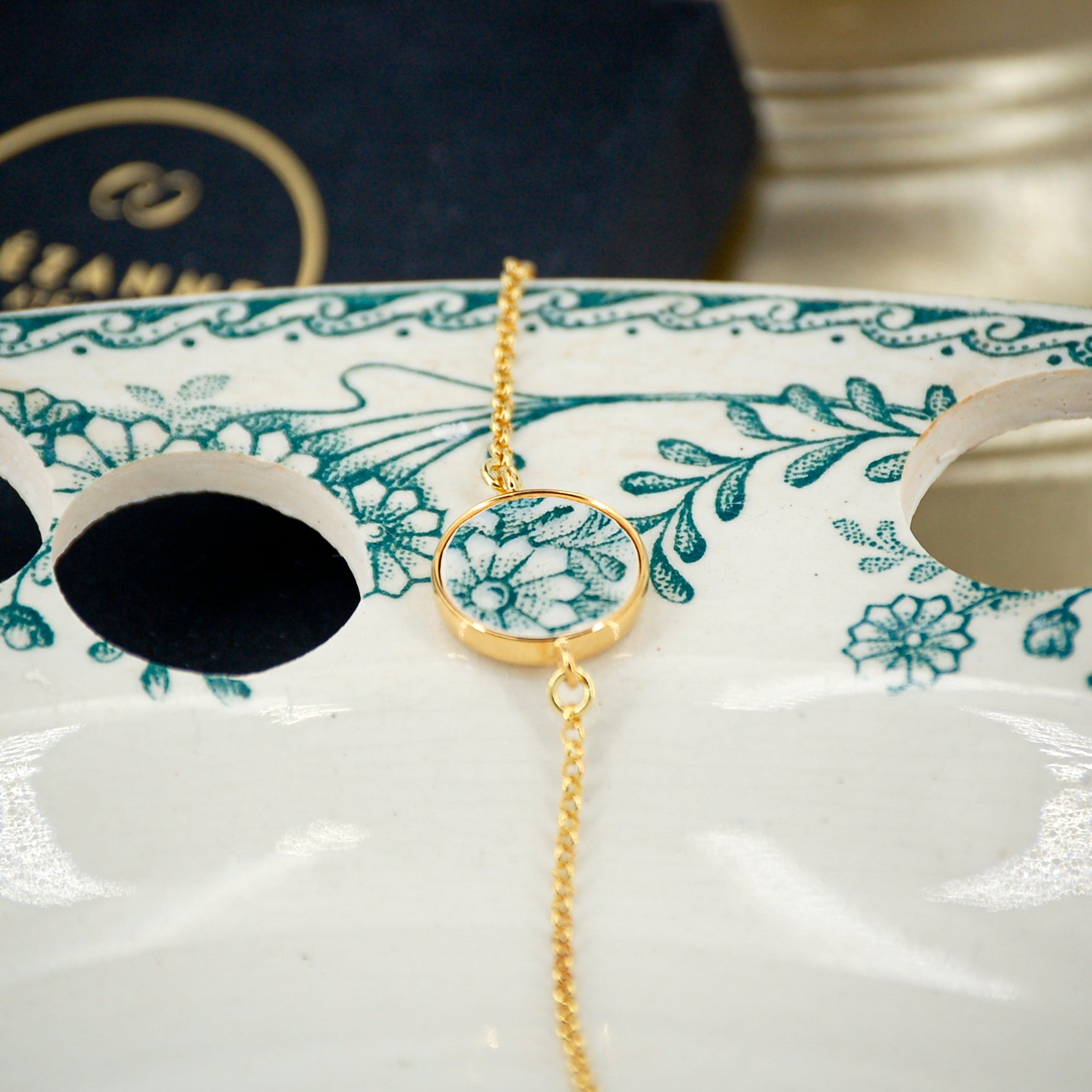 Adjustable bracelet "Green Flowers", gold finish