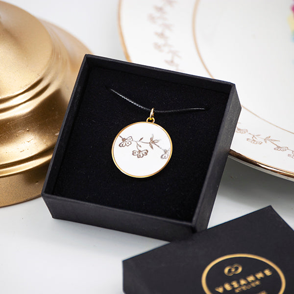 "The delicate branch of golden flowers" pendant, gold finish